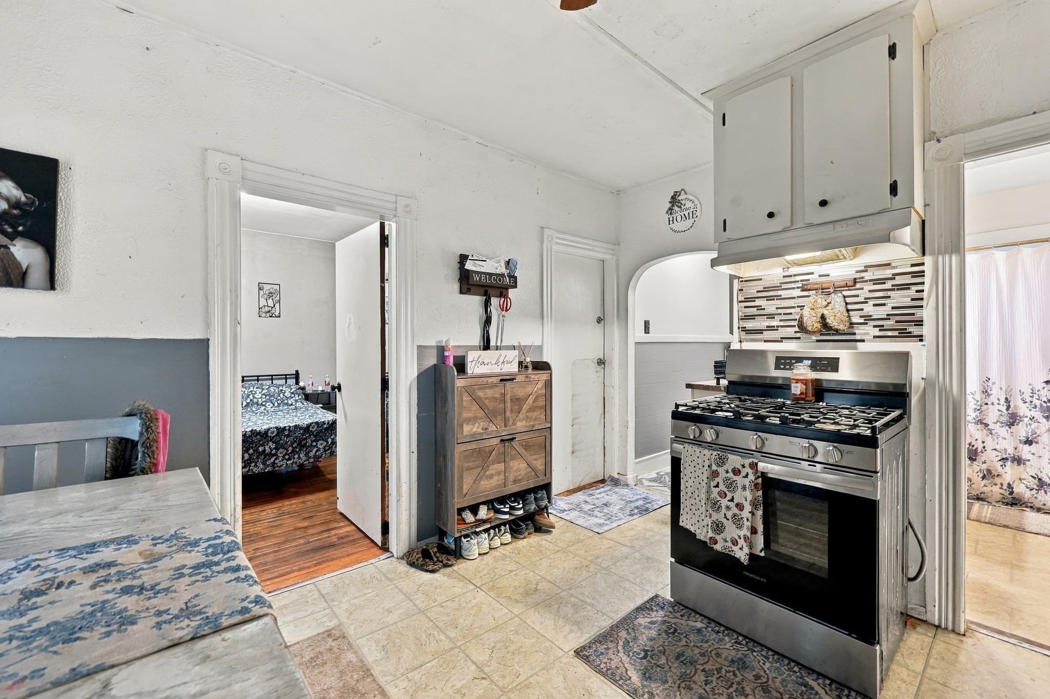 2 Family - 2 Units Up/Down at 9 Mount Avenue, Worcester MA 01606, Worcester, photo 18 of 42