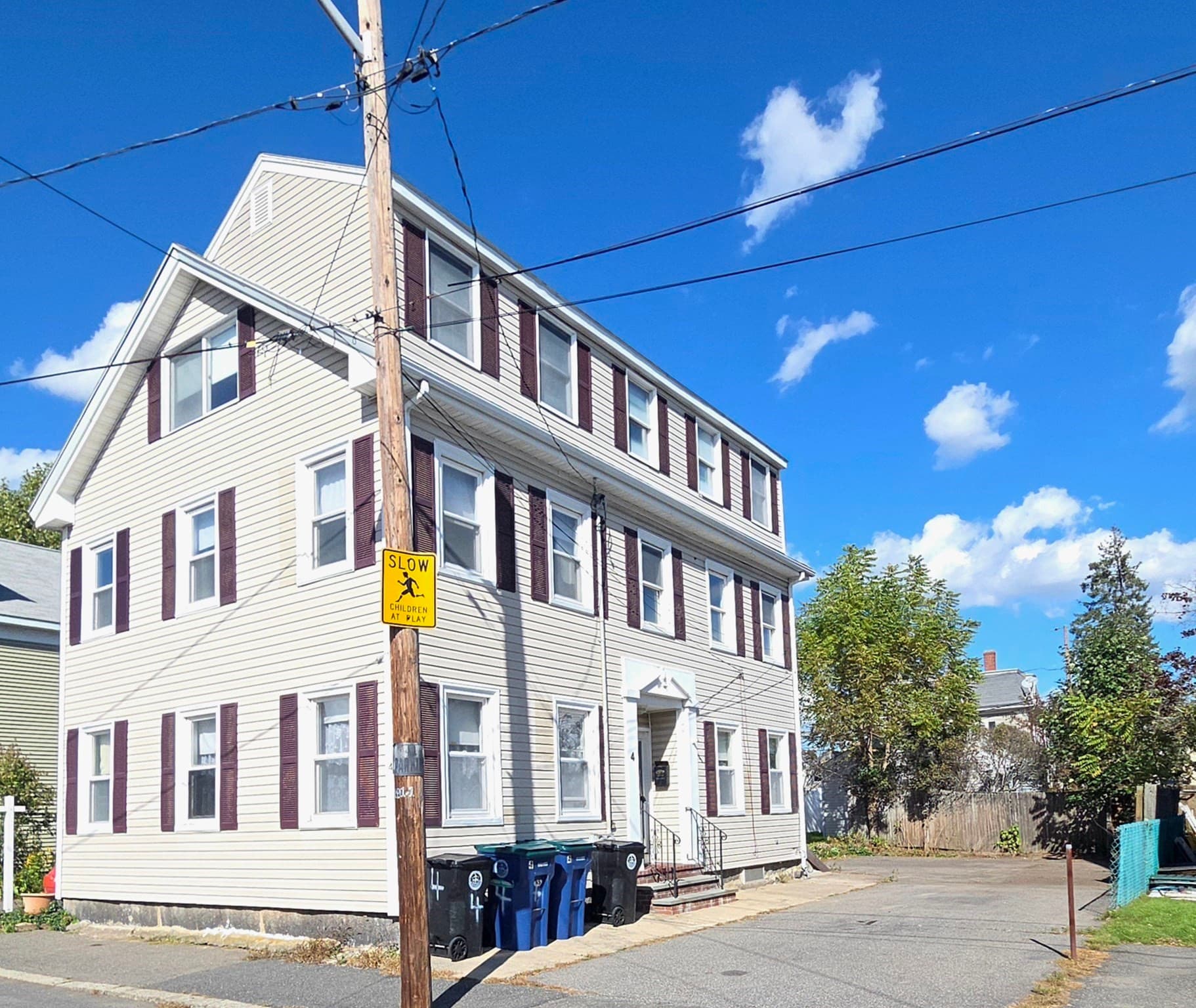 4 Upham St, Salem MA 01970