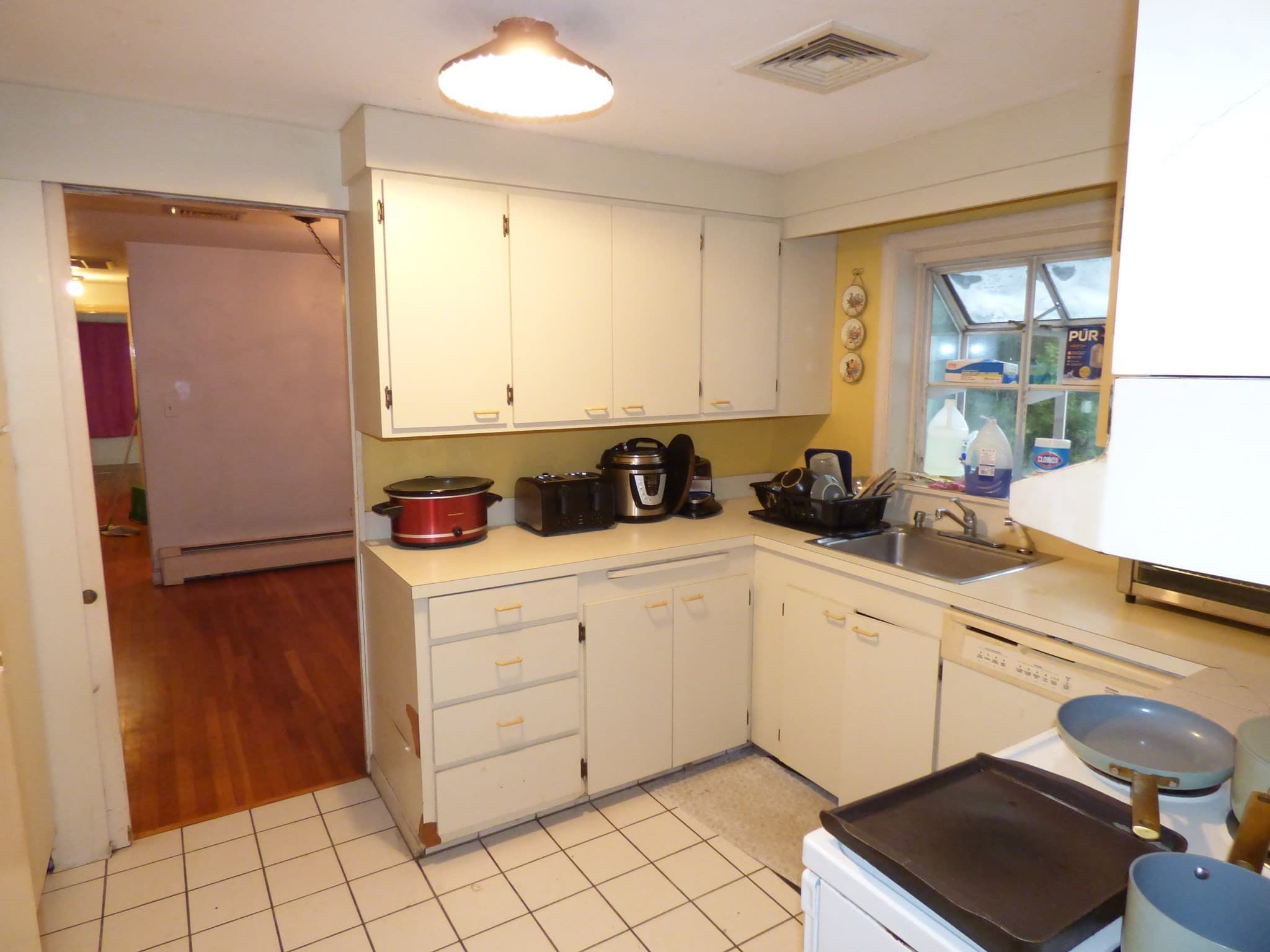 Single Family Residence at 20 Kent Lane, Barnstable MA 02601, photo 4 of 18