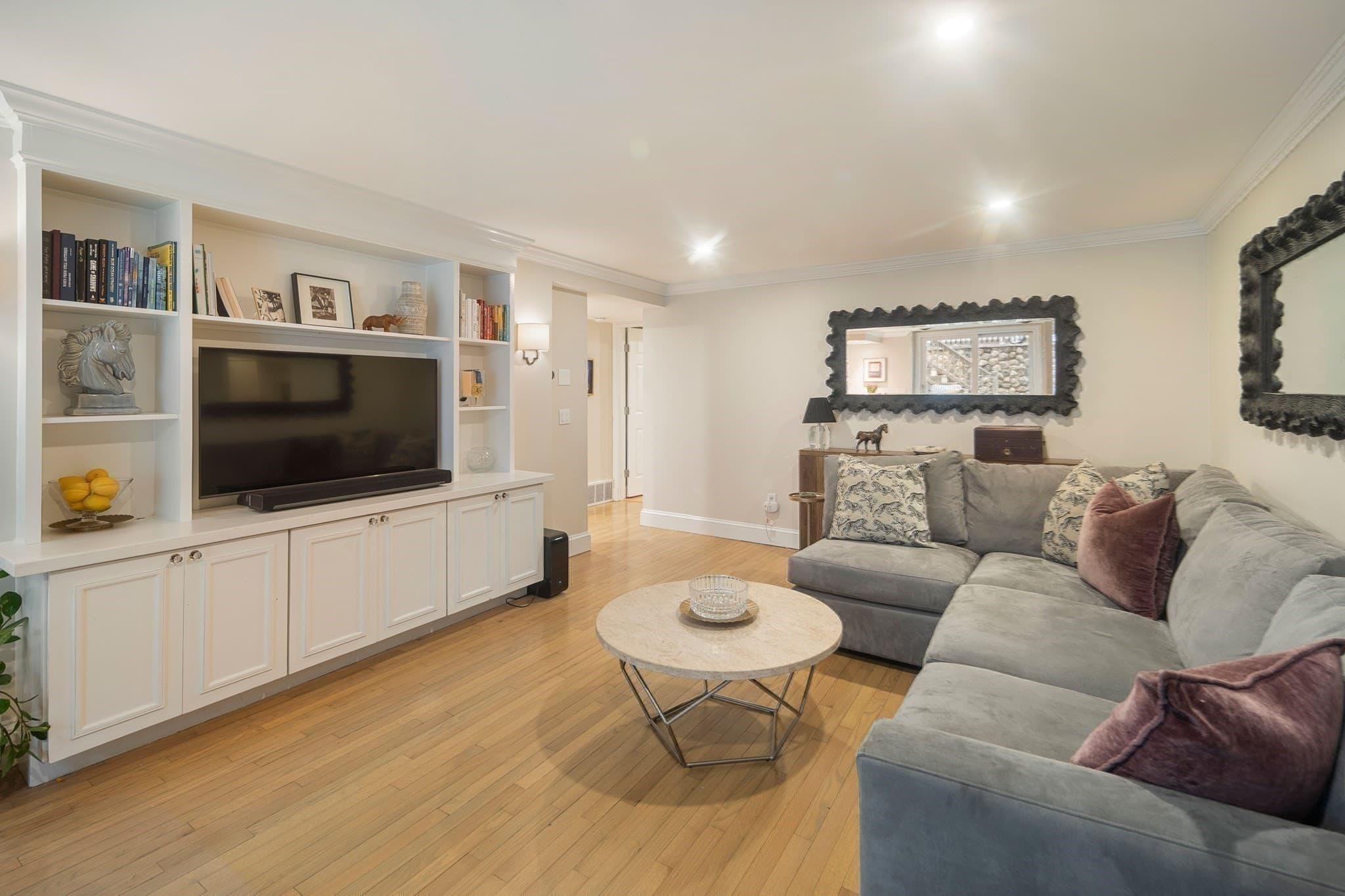 Condominium at 7 Concord Sq # 1, Boston MA 02118, Boston, photo 9 of 23