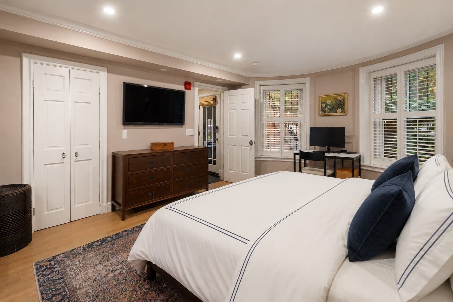 Condominium at 7 Concord Sq # 1, Boston MA 02118, Boston, photo 14 of 23