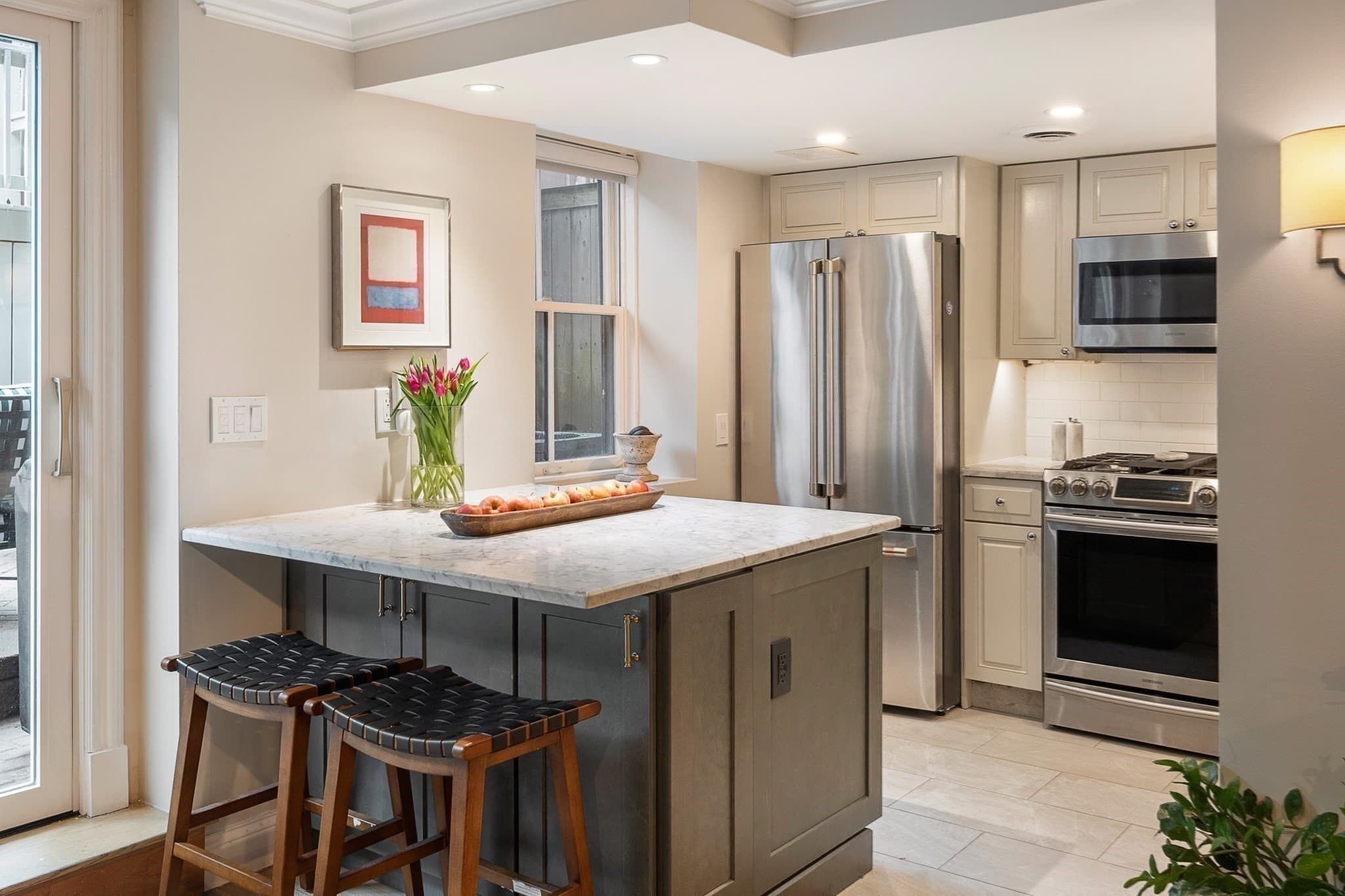Condominium at 7 Concord Sq # 1, Boston MA 02118, Boston, photo 4 of 23