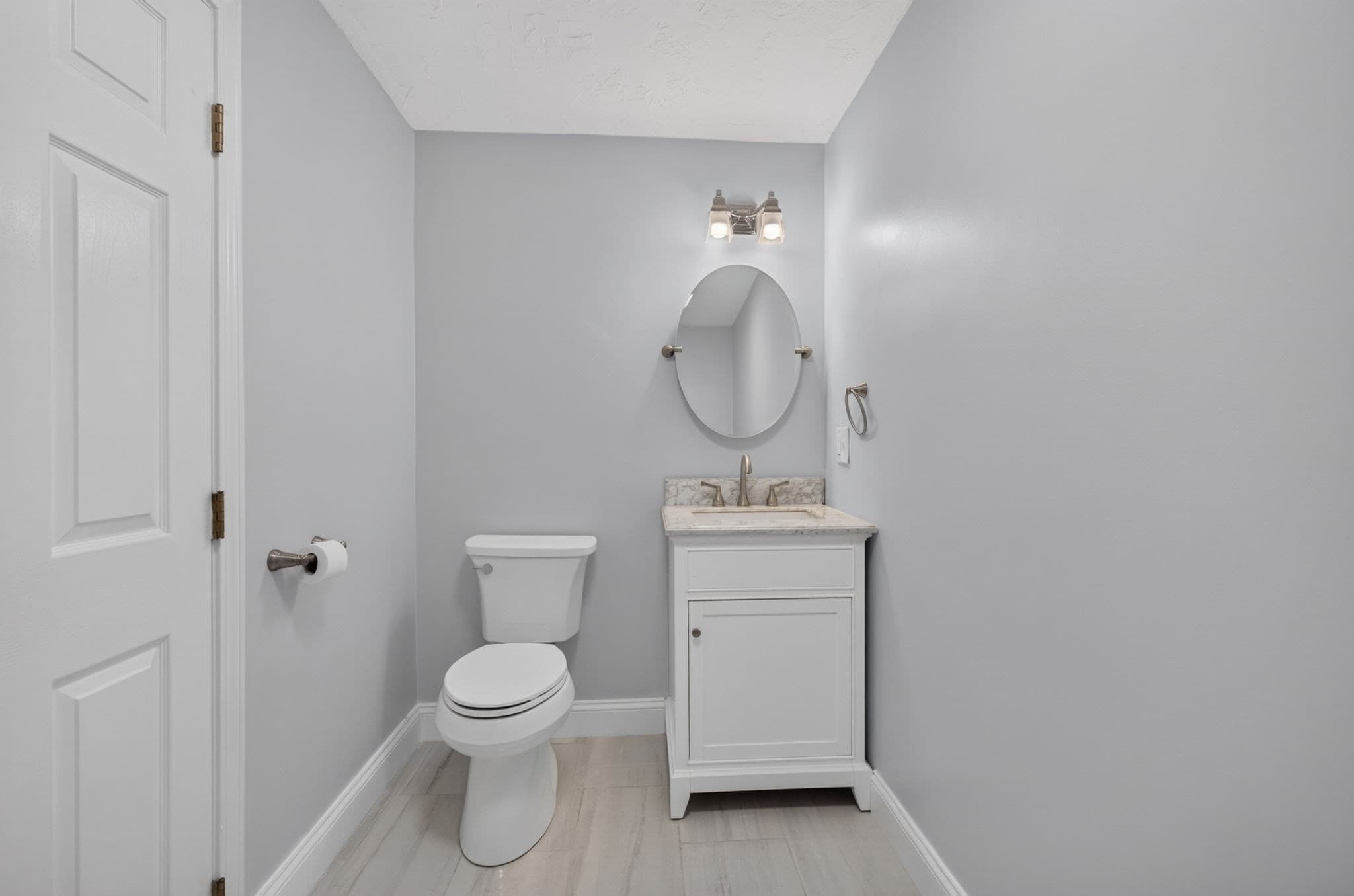 Condominium at 98 Heritage Drive # 98, Tewksbury MA 01876, Tewksbury, photo 27 of 42