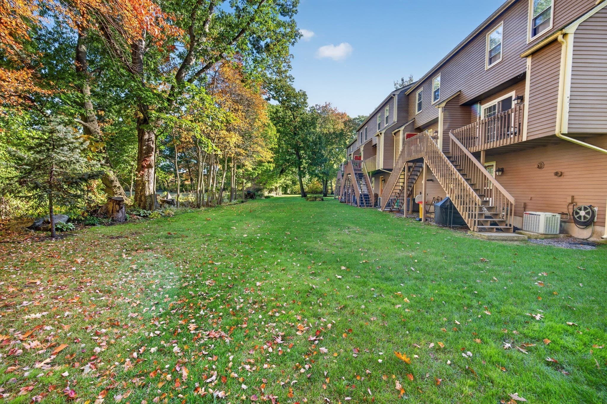 Condominium at 98 Heritage Drive # 98, Tewksbury MA 01876, Tewksbury, photo 36 of 42