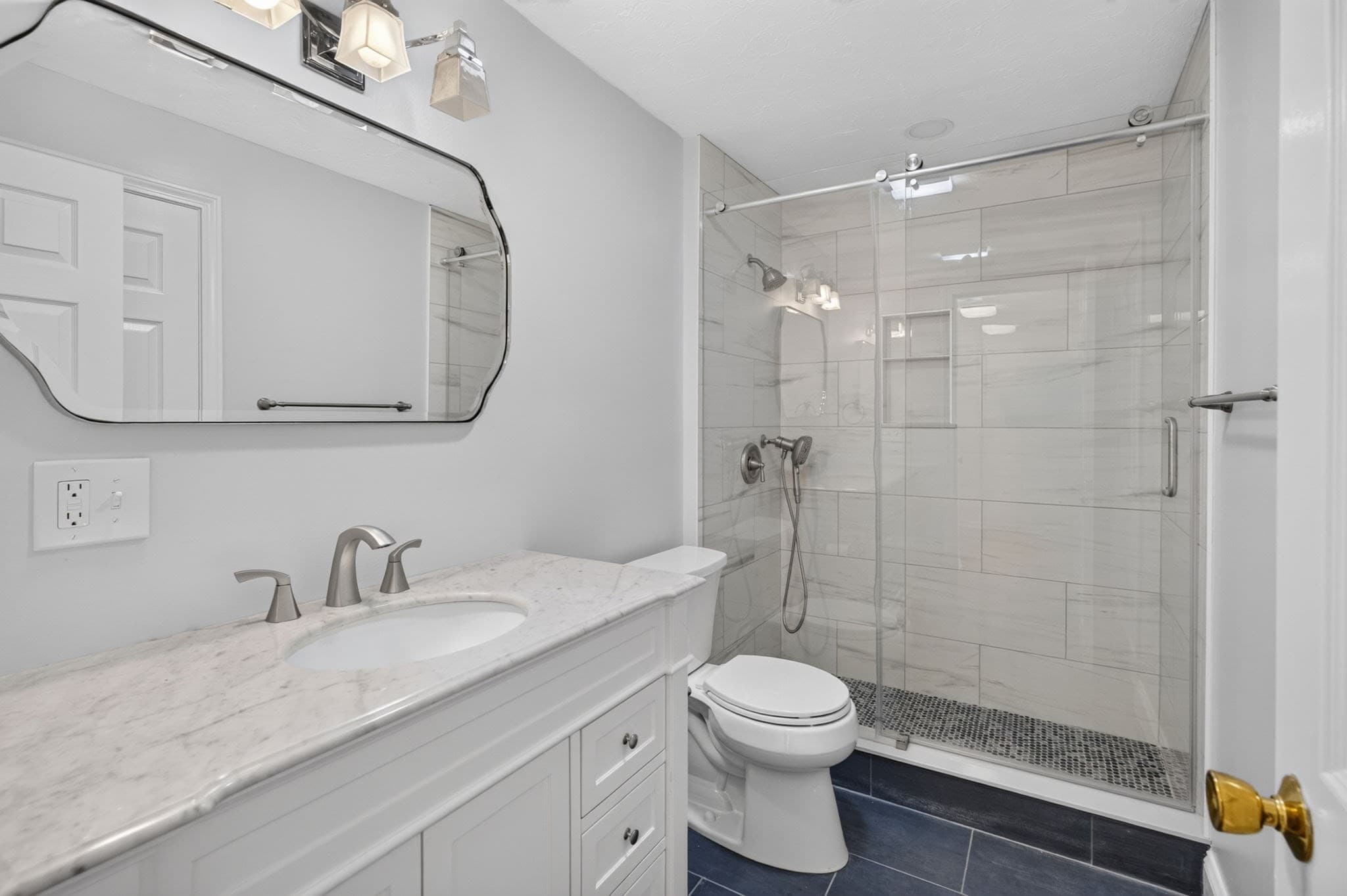 Condominium at 98 Heritage Drive # 98, Tewksbury MA 01876, Tewksbury, photo 18 of 42