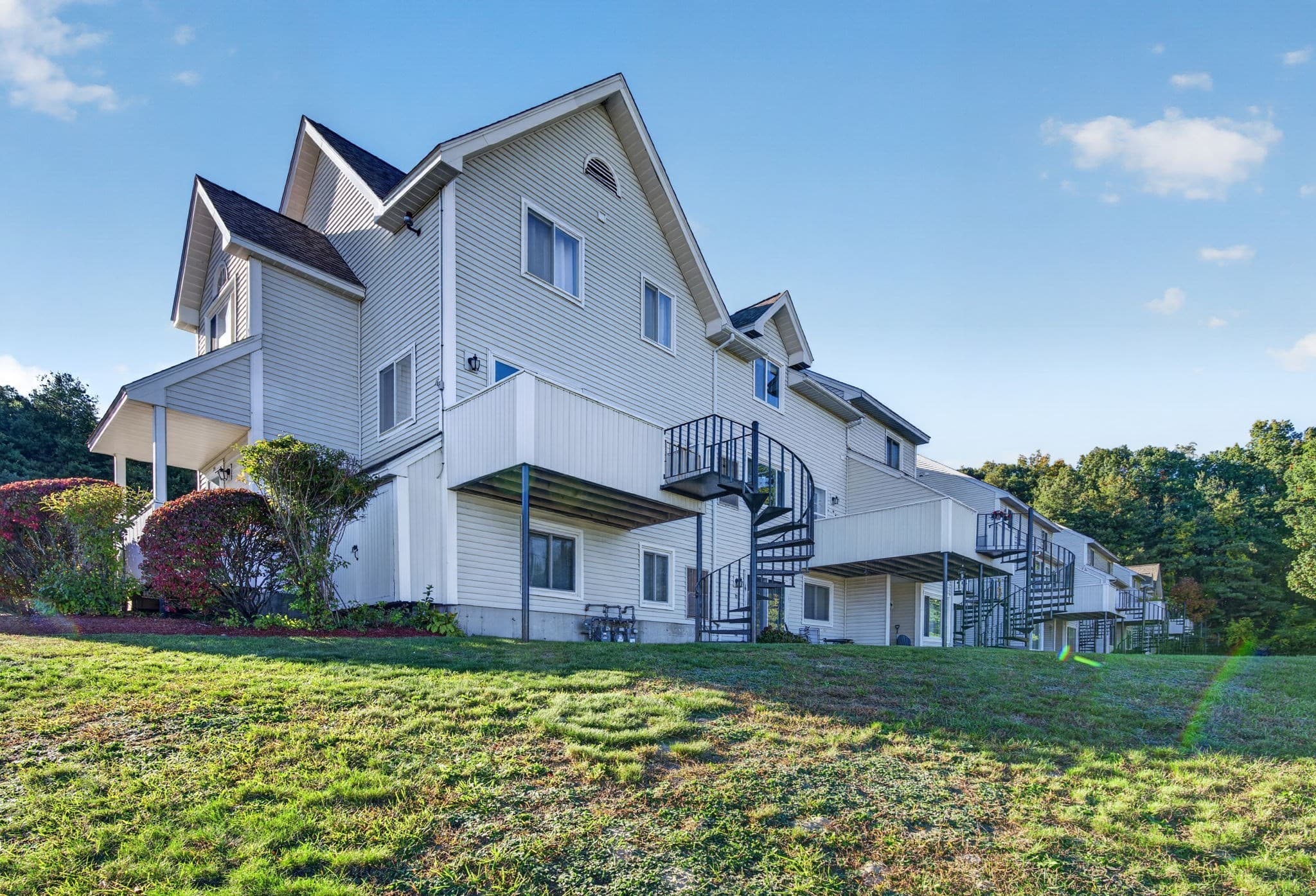 Condominium at 100 Merrimack Ave # 71, Dracut MA 01826, photo 2 of 23