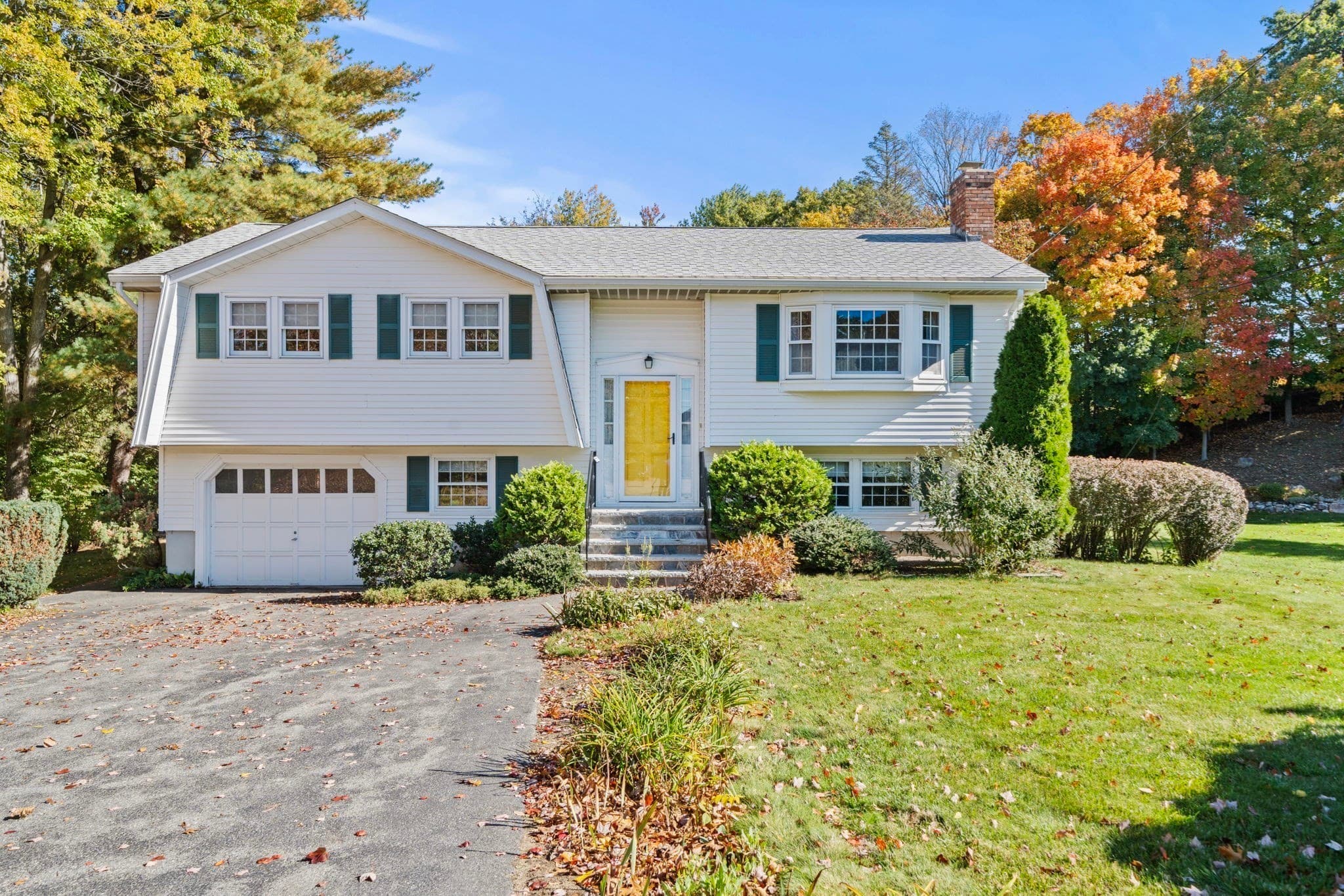 5 Bamberg Drive, Woburn MA 01801