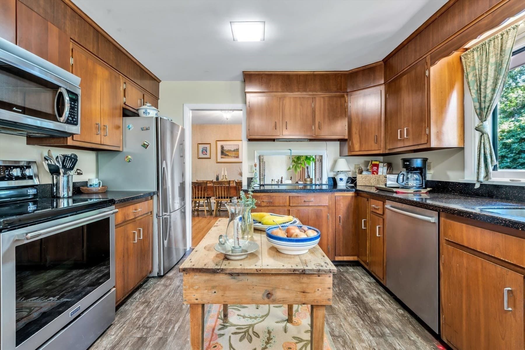 Single Family Residence at 885 Shore Rd, Bourne MA 02559, photo 12 of 36