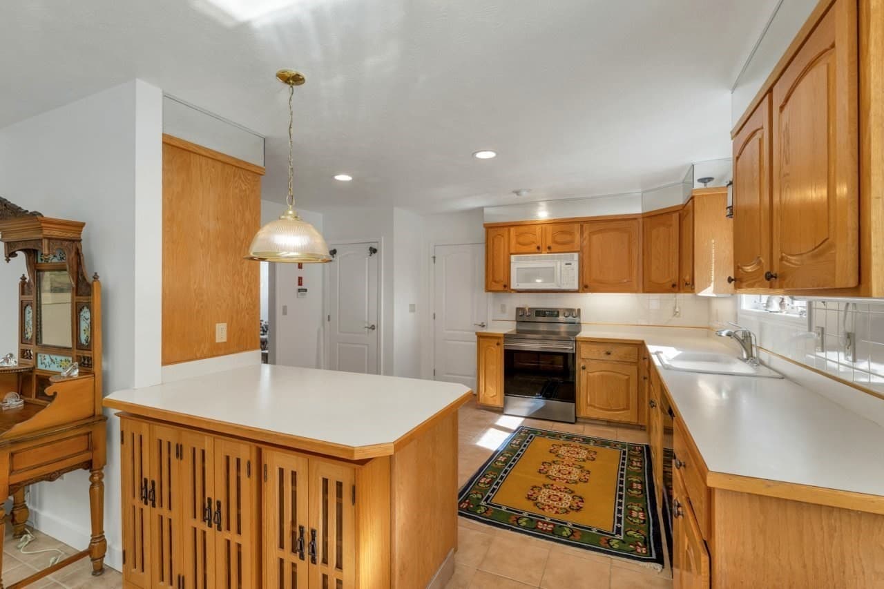 Condominium at 63 Drew Woods Drive # 63, Derry NH 03038, photo 11 of 41