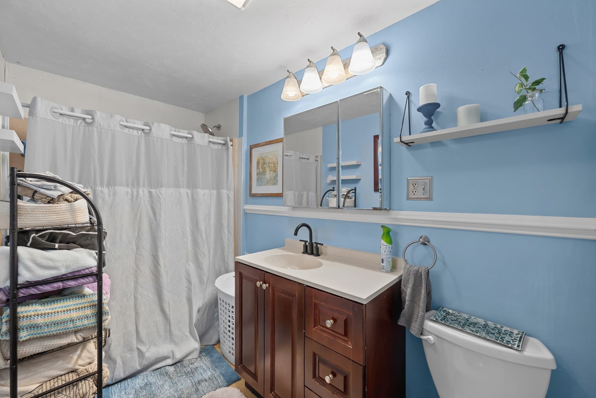 Single Family Residence at 48 Beverly Rd, Worcester MA 01605, photo 17 of 38