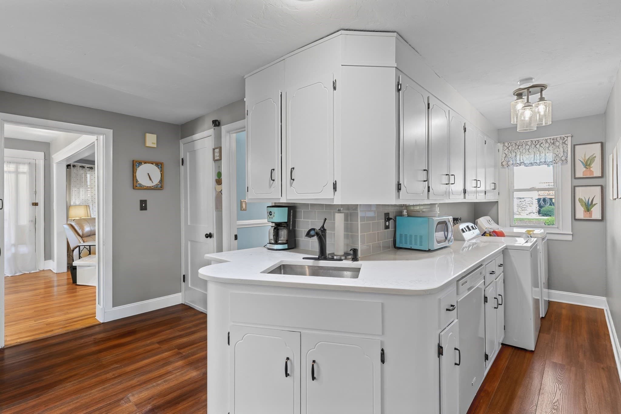 Single Family Residence at 48 Beverly Rd, Worcester MA 01605, photo 16 of 38