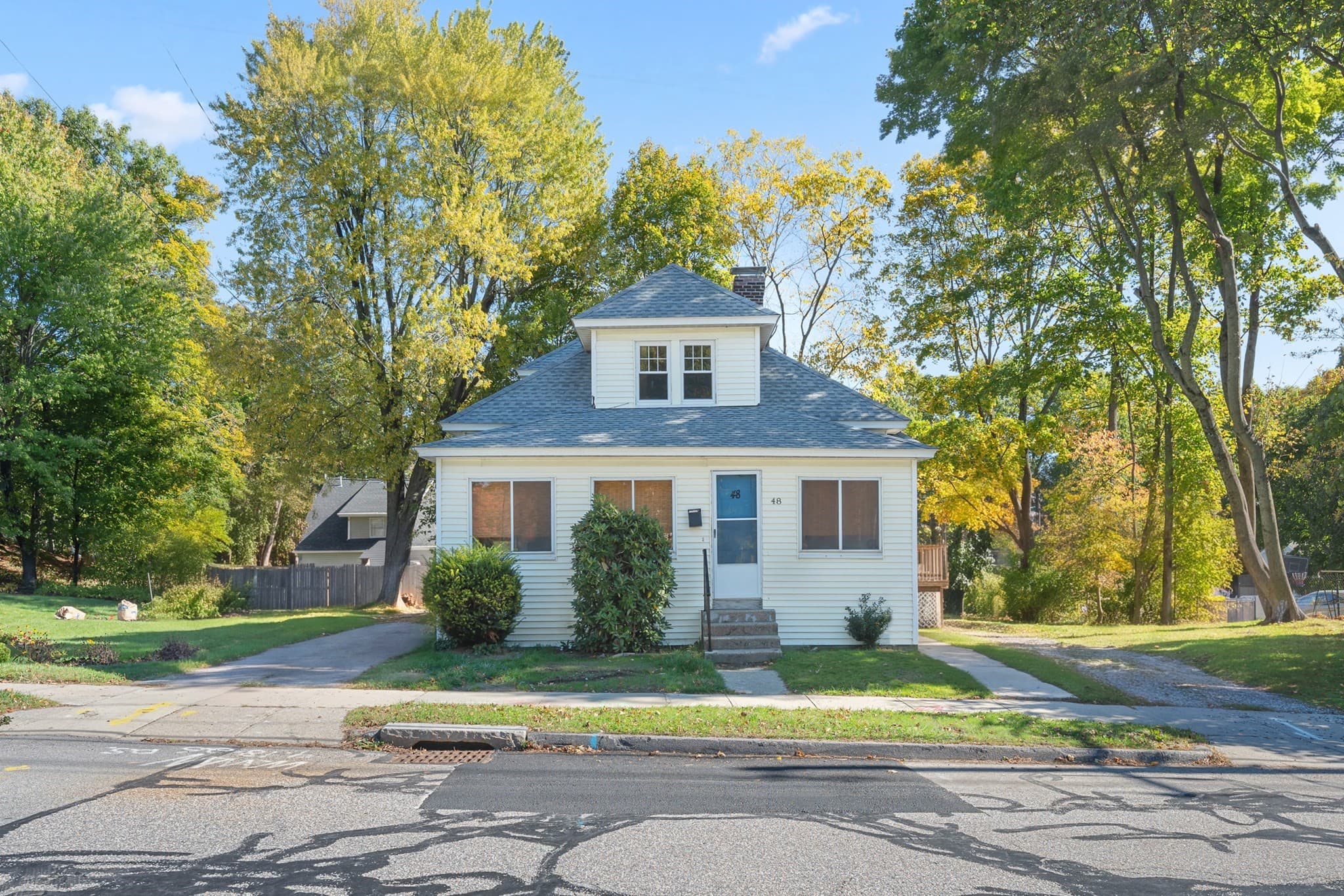 48 Beverly Rd, Worcester MA 01605