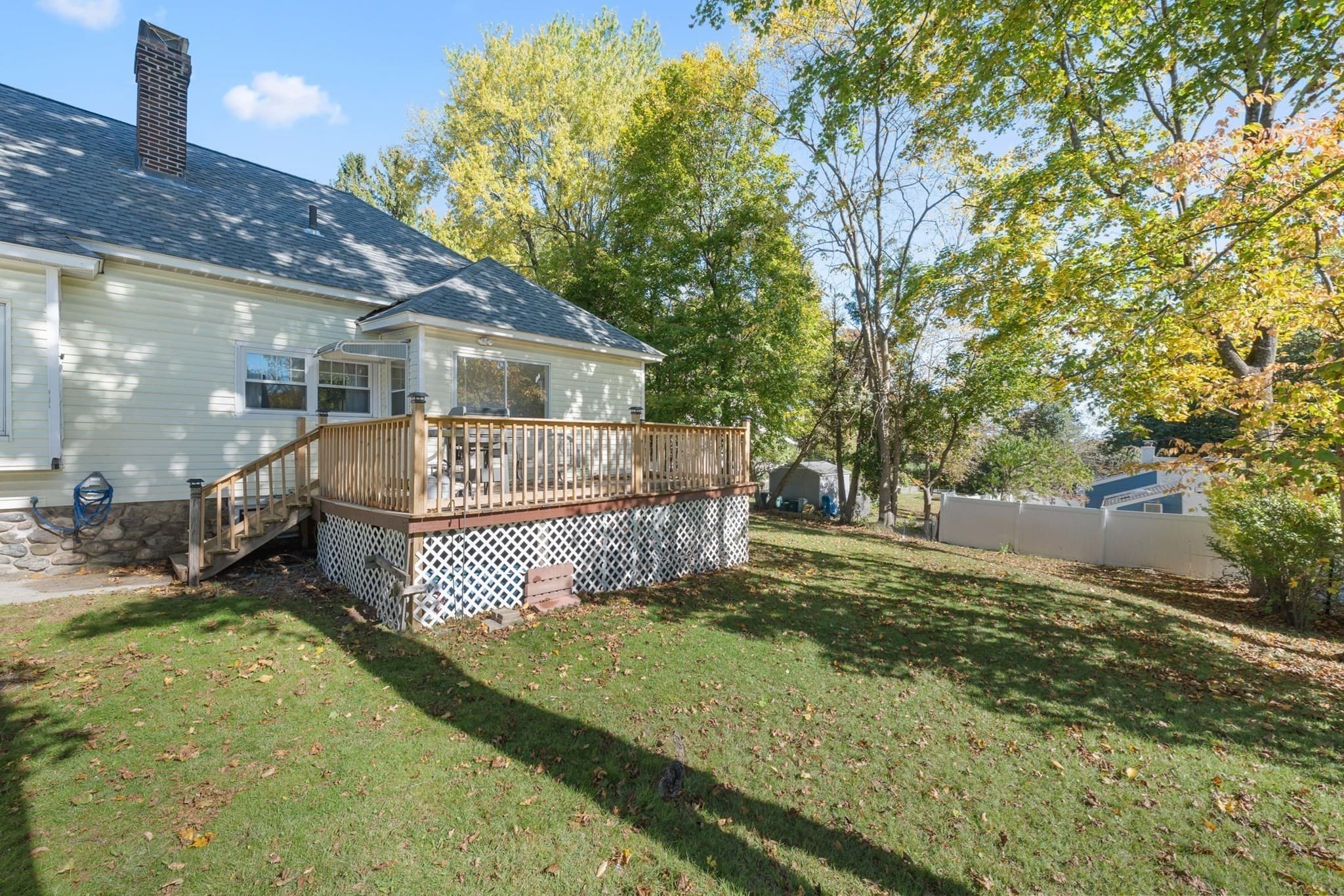 Single Family Residence at 48 Beverly Rd, Worcester MA 01605, photo 31 of 38