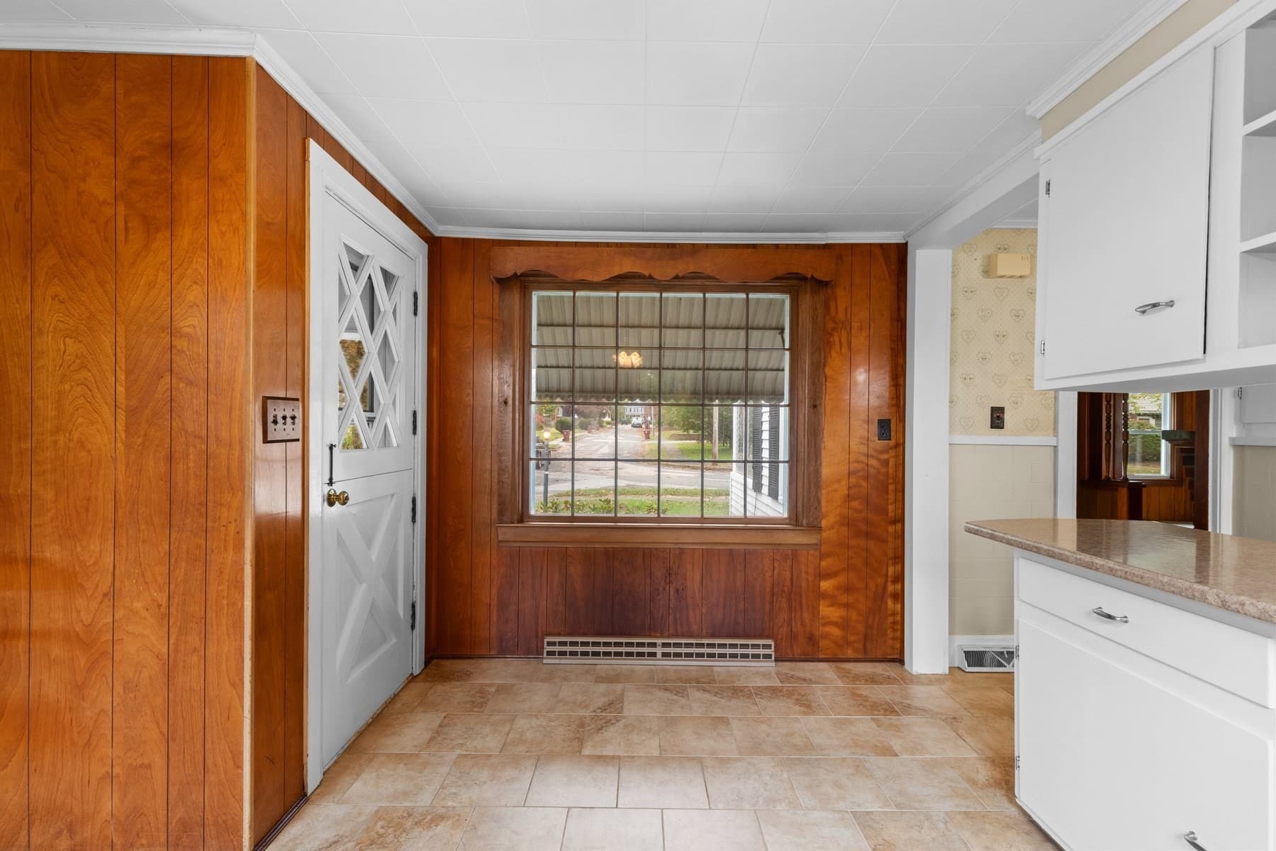 Single Family Residence at 19 Coombs Street, Middleboro MA 02346, photo 7 of 37