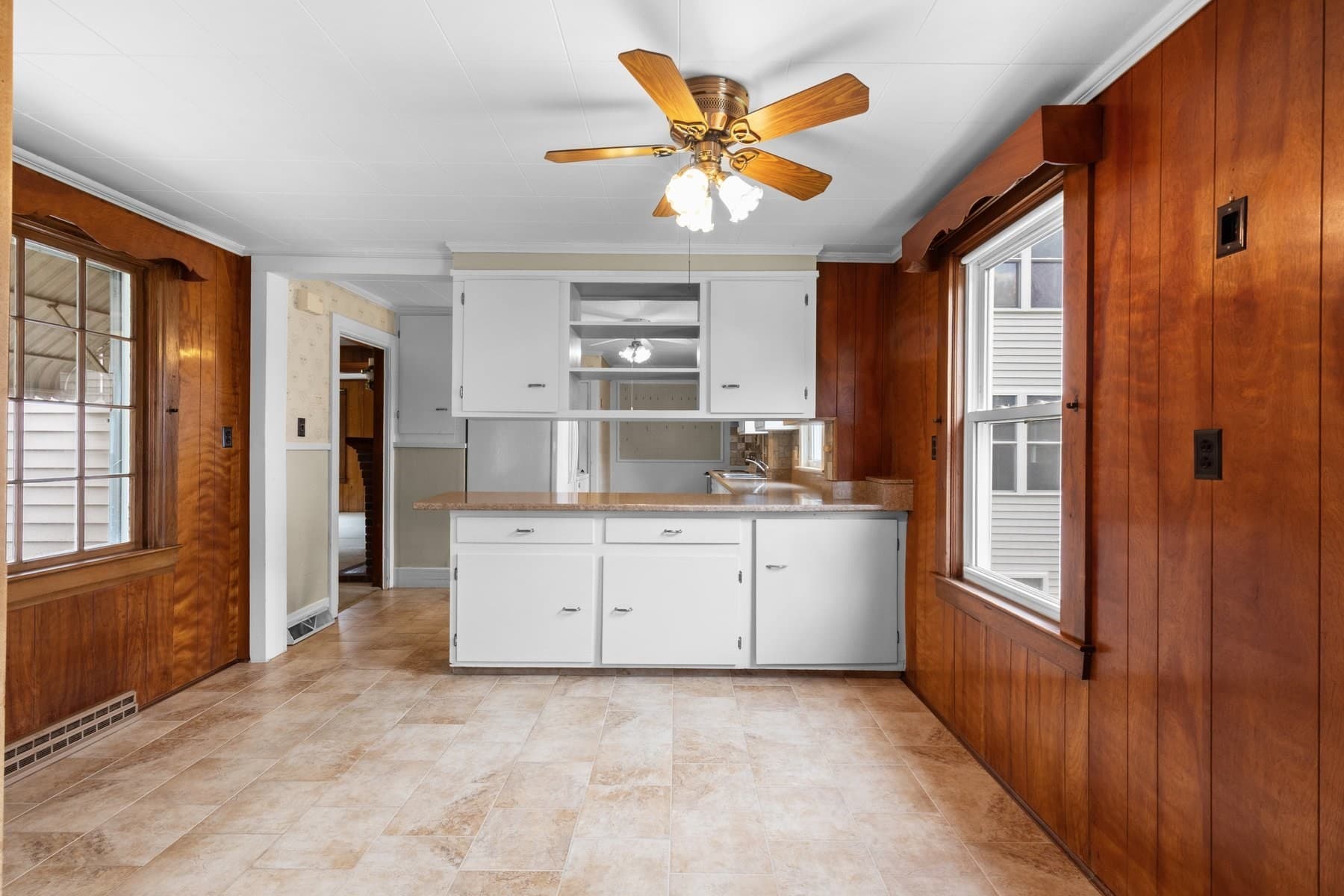 Single Family Residence at 19 Coombs Street, Middleboro MA 02346, photo 5 of 37