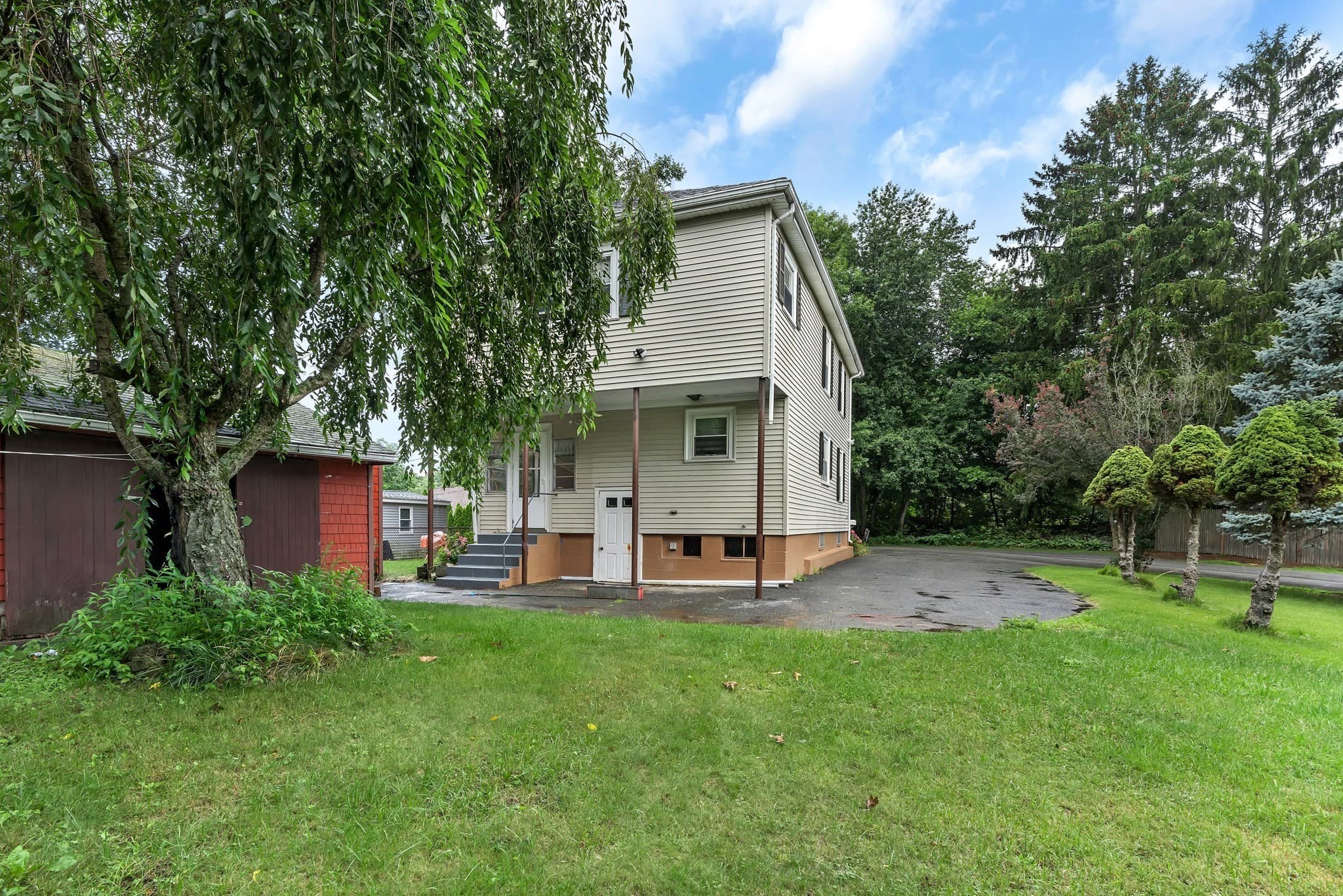 Single Family Residence at 2 Clarendon St, Taunton MA 02780, Taunton, photo 9 of 35