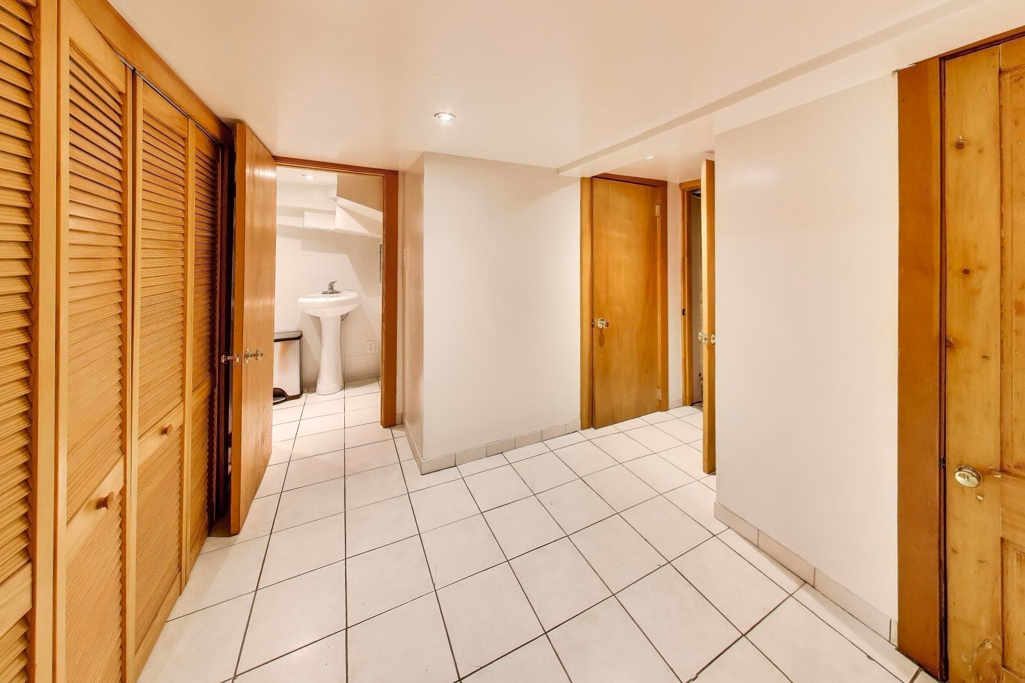 Condominium at 108 Auburn # 108, Cambridge MA 02139, photo 25 of 41
