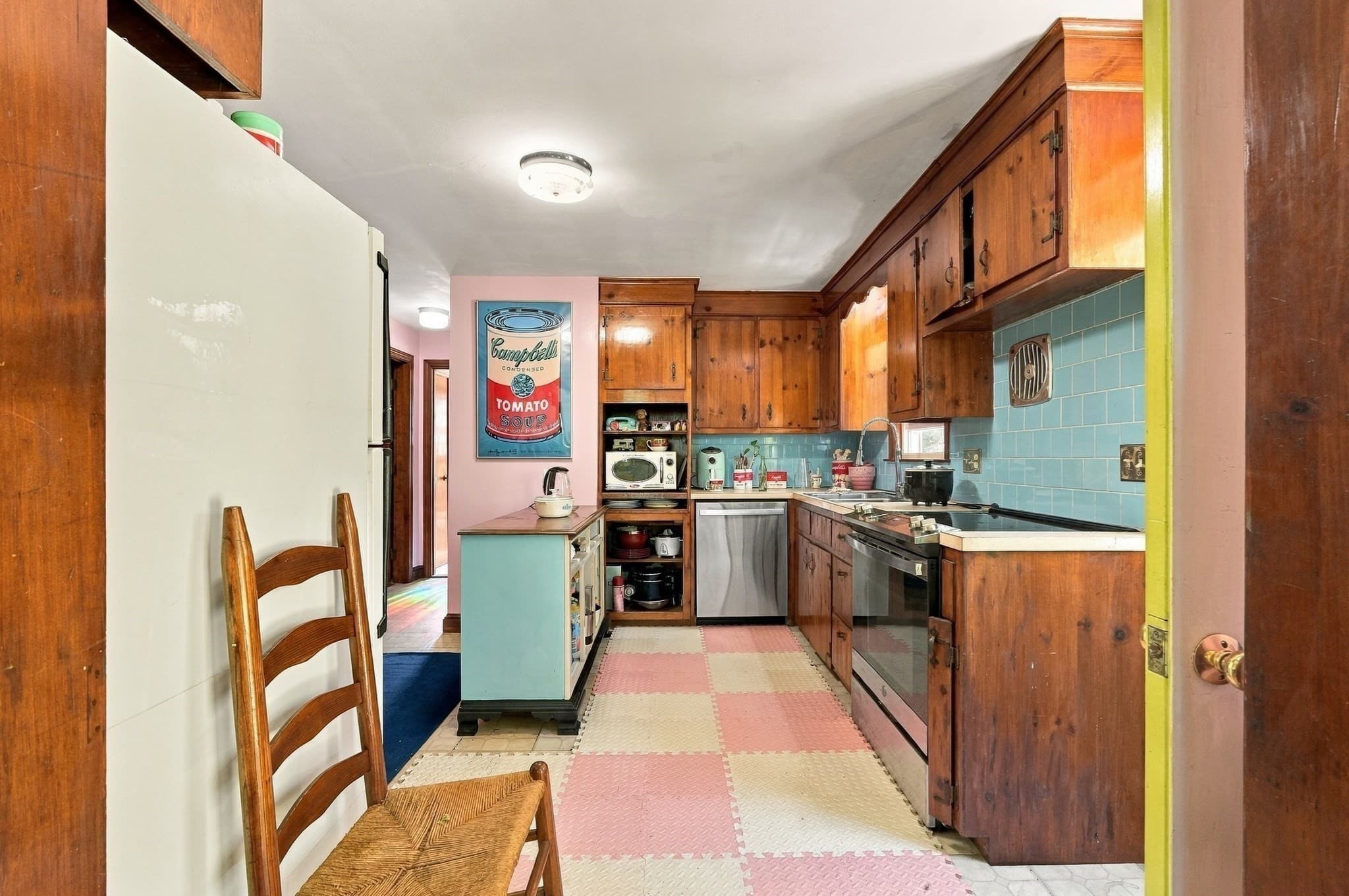 Single Family Residence at 15 Homestead Rd, Middleboro MA 02346, photo 10 of 34