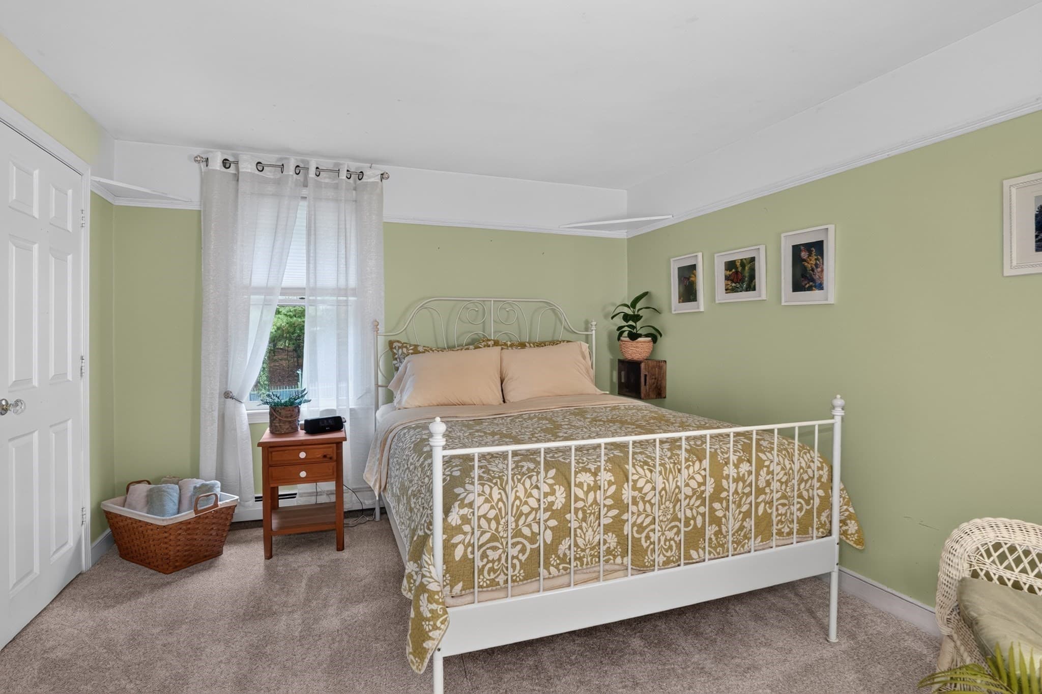 Single Family Residence at 122 Prides Crossing Rd, Sudbury MA 01776, photo 27 of 41