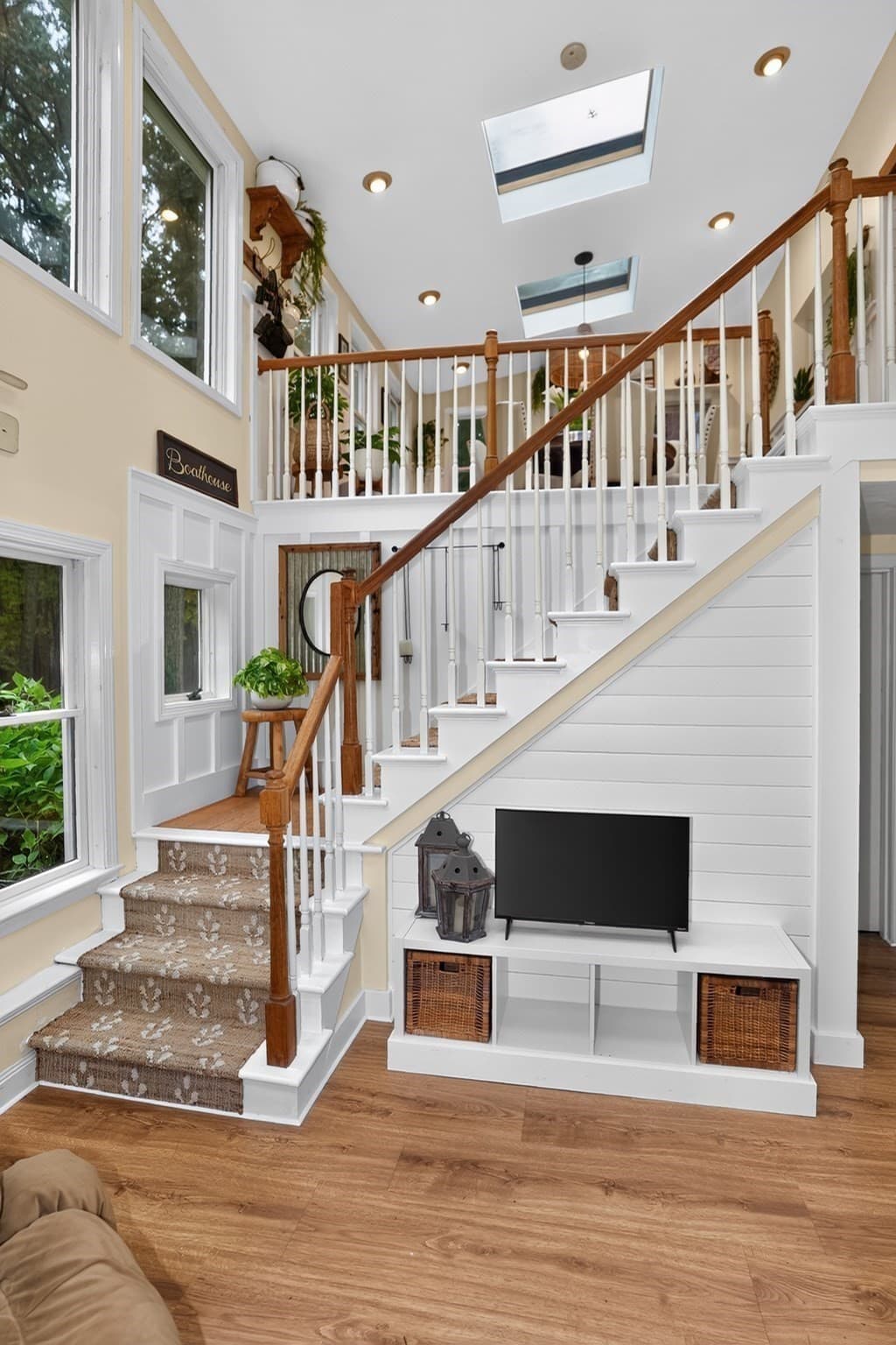 Single Family Residence at 122 Prides Crossing Rd, Sudbury MA 01776, photo 16 of 41