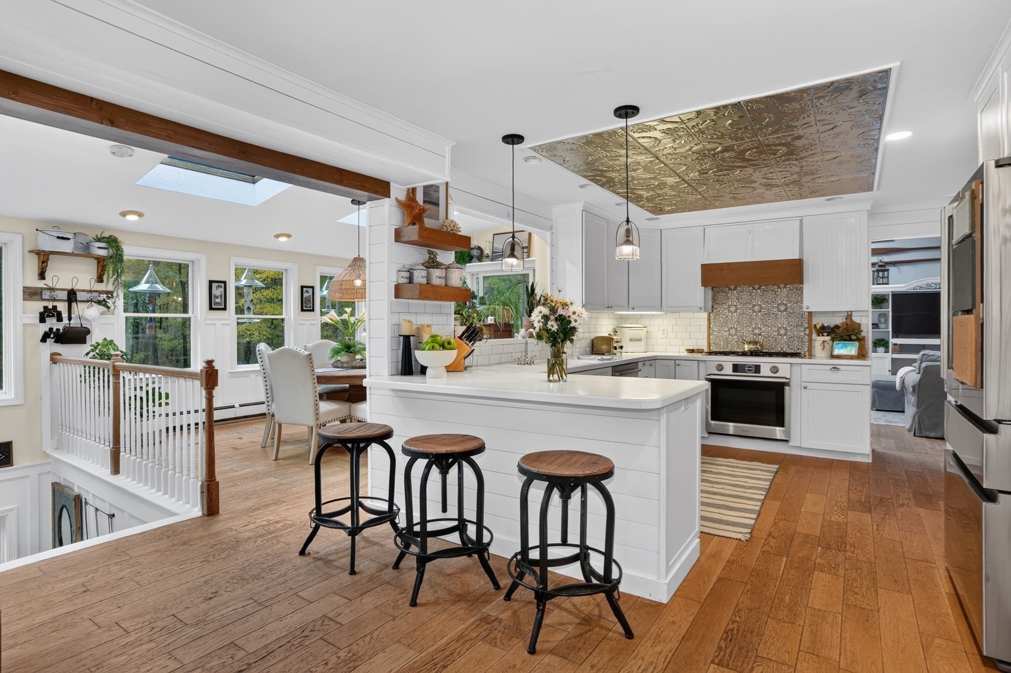 Single Family Residence at 122 Prides Crossing Rd, Sudbury MA 01776, photo 12 of 41