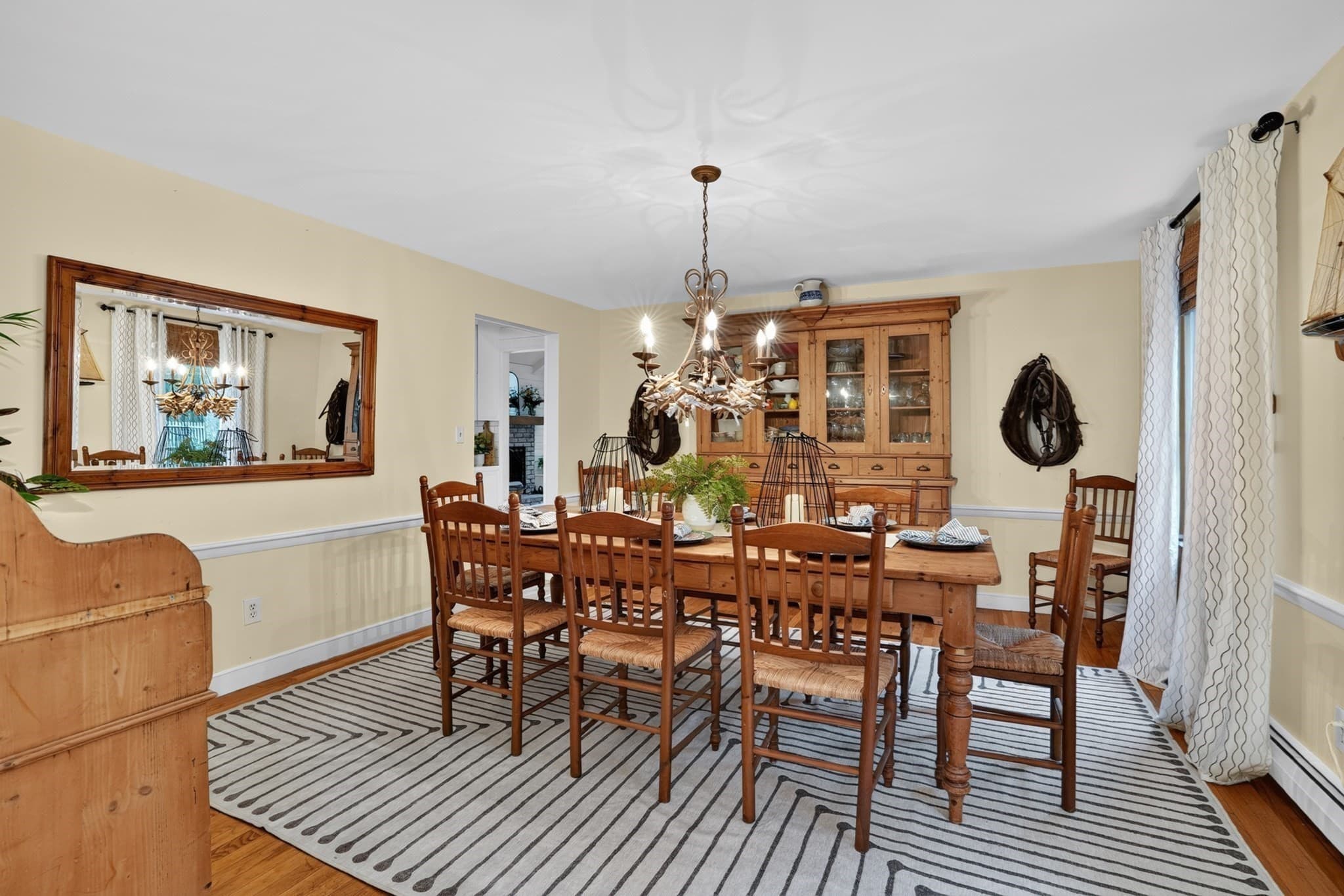Single Family Residence at 122 Prides Crossing Rd, Sudbury MA 01776, photo 5 of 41