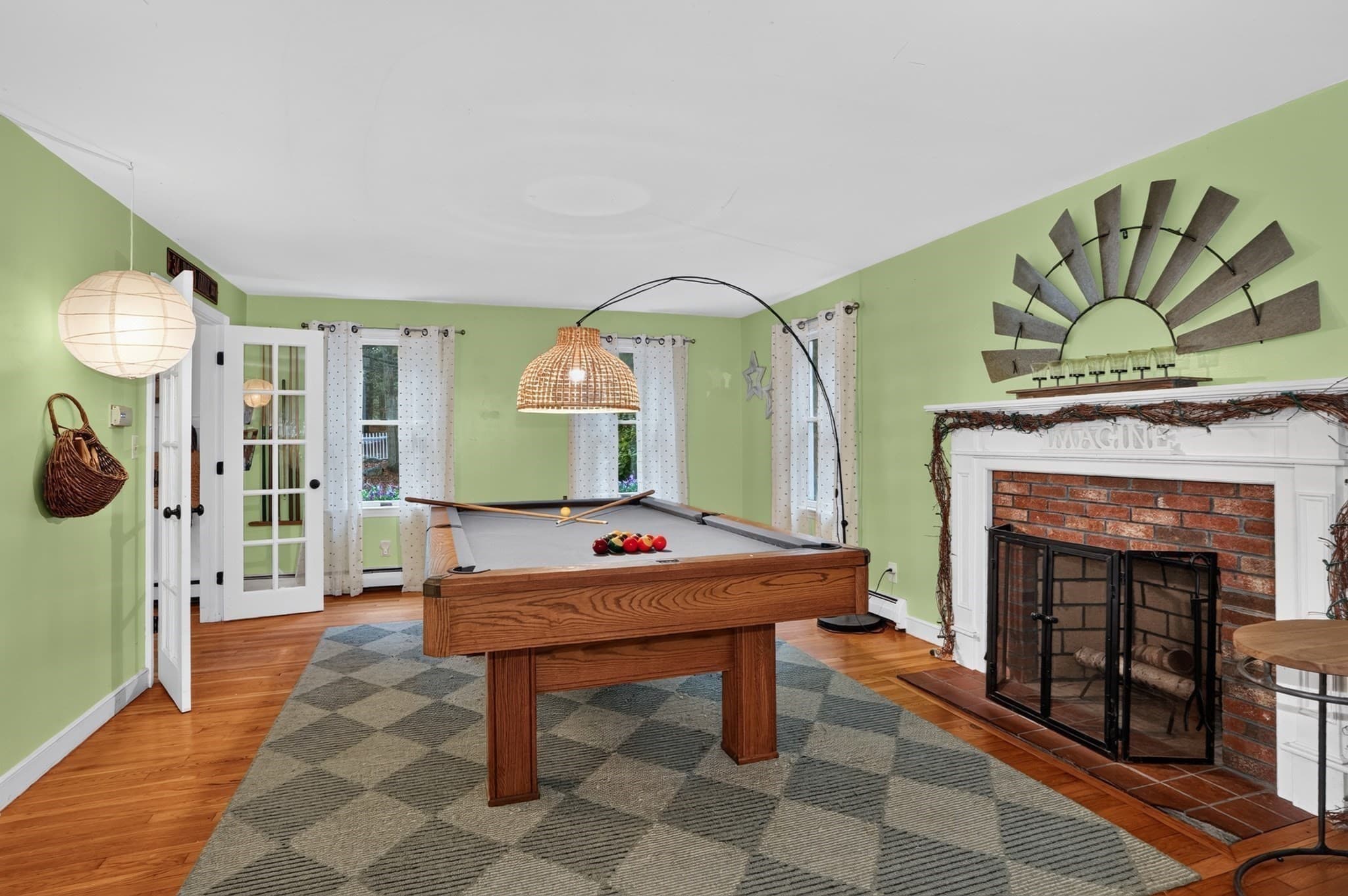 Single Family Residence at 122 Prides Crossing Rd, Sudbury MA 01776, photo 8 of 41
