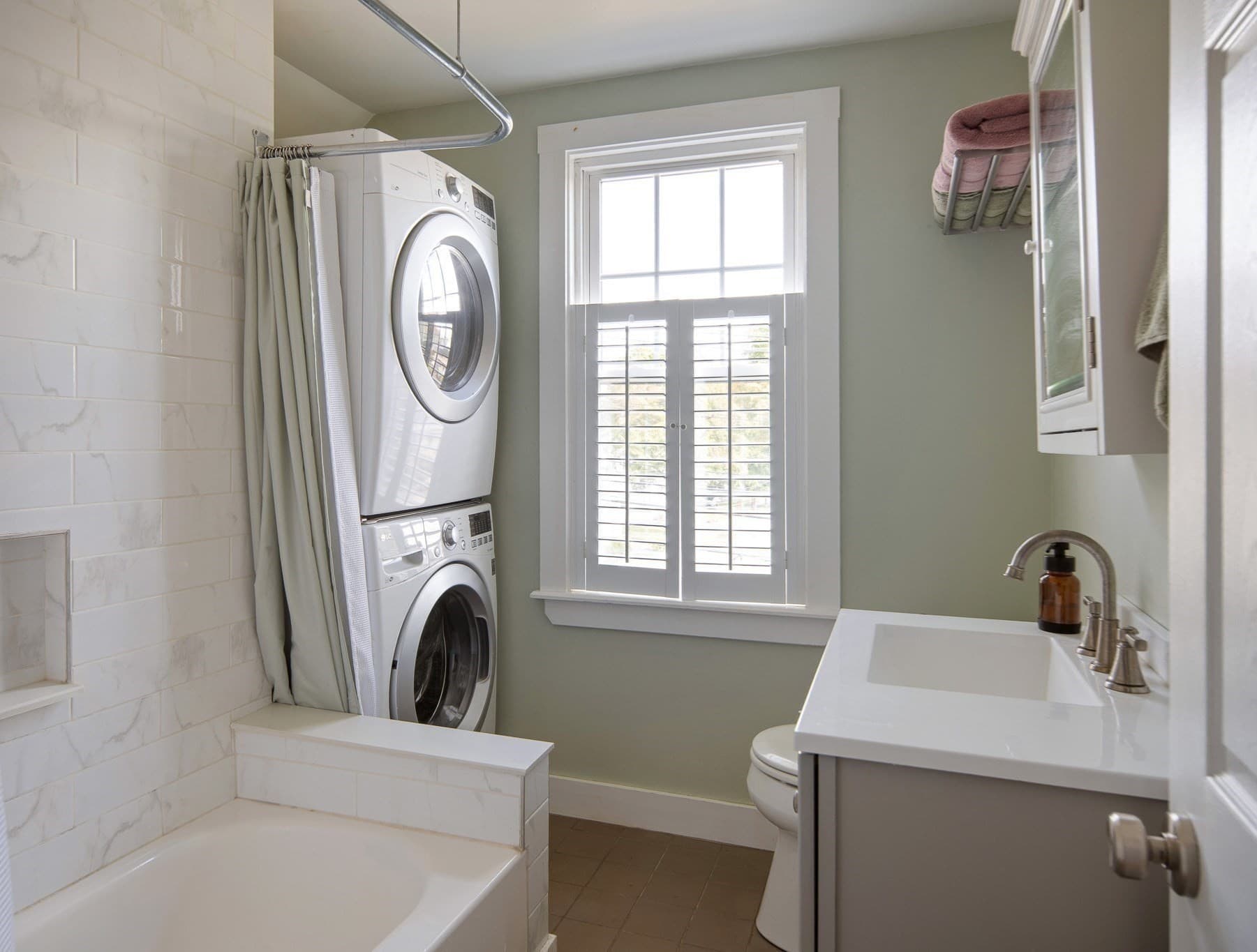 Single Family Residence at 89 Green St, Wakefield MA 01880, photo 17 of 26