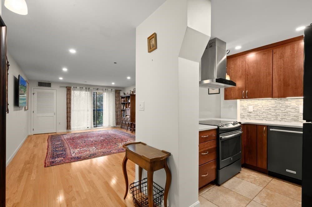 Condominium at 22 Railroad St # 314, Andover MA 01810, photo 17 of 34