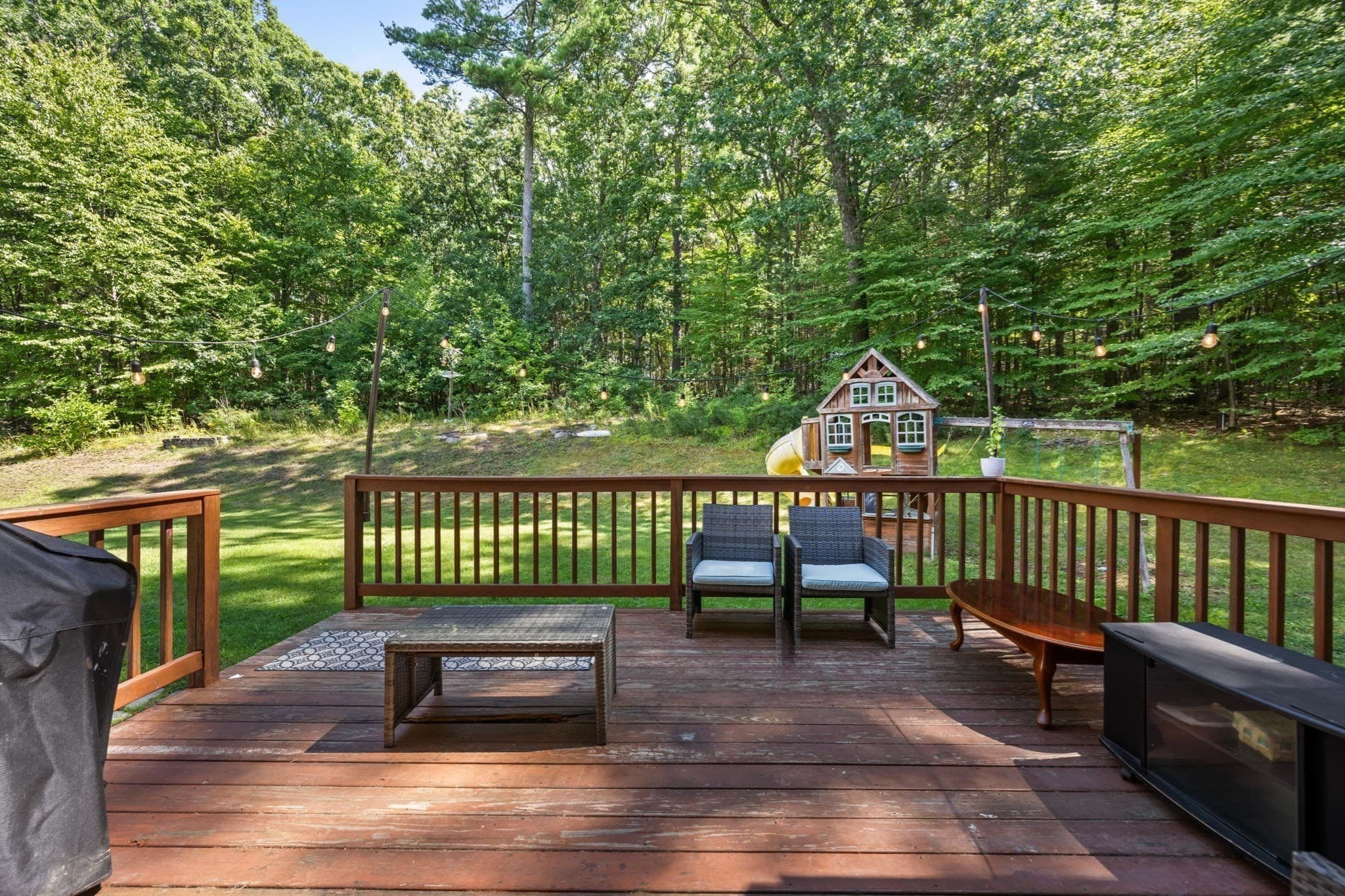 Single Family Residence at 101 Schoolhouse Ln, Boxborough MA 01719, photo 8 of 38
