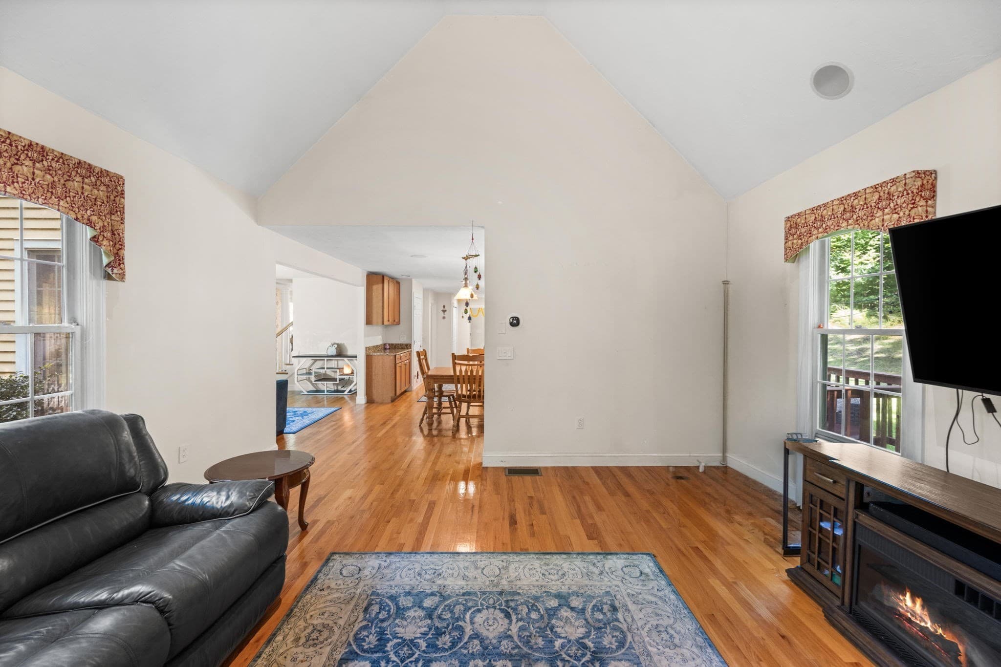 Single Family Residence at 101 Schoolhouse Ln, Boxborough MA 01719, photo 21 of 38