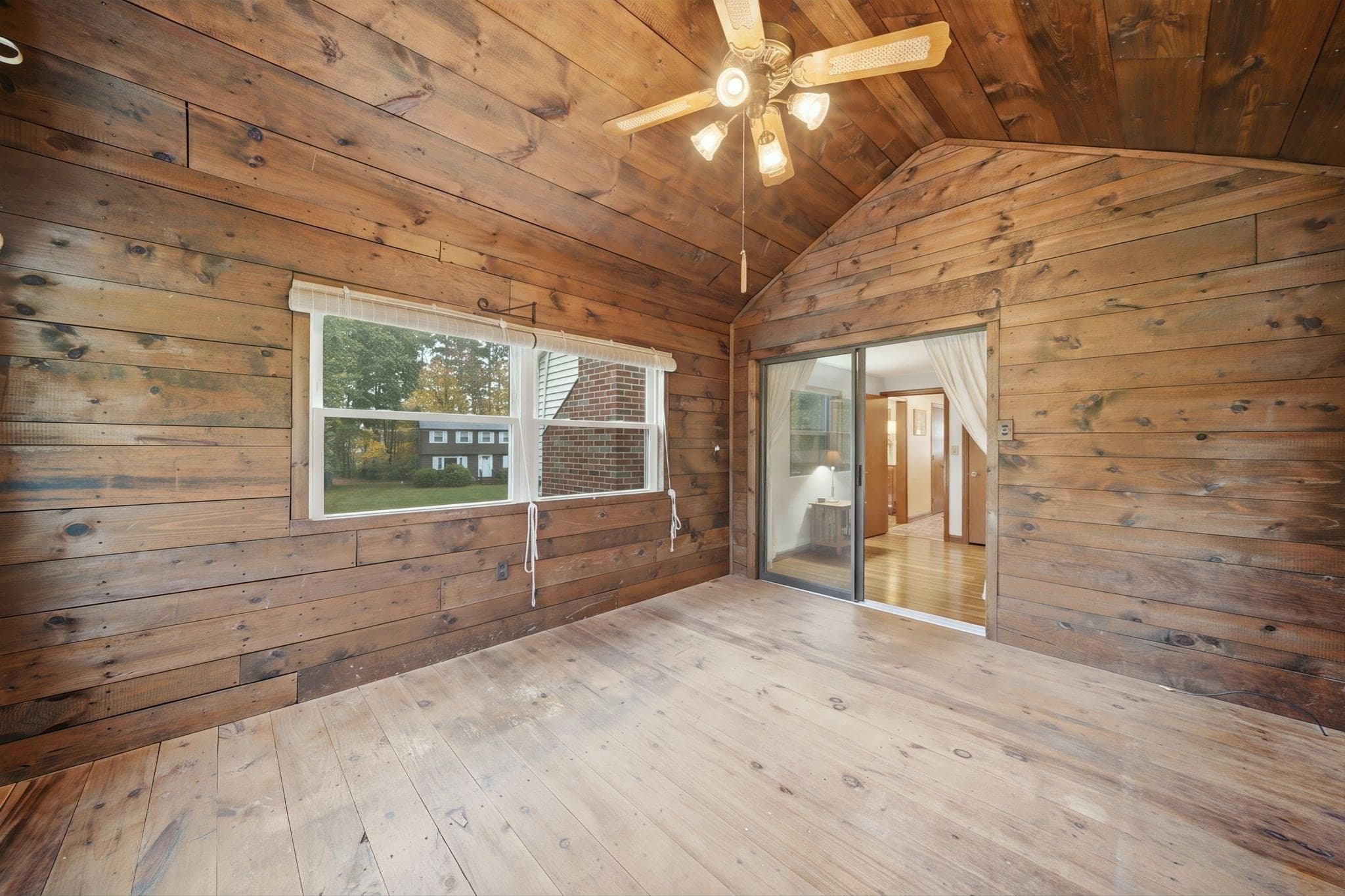 Single Family Residence at 15 Regis Rd, Tewksbury MA 01876, Tewksbury, photo 13 of 42
