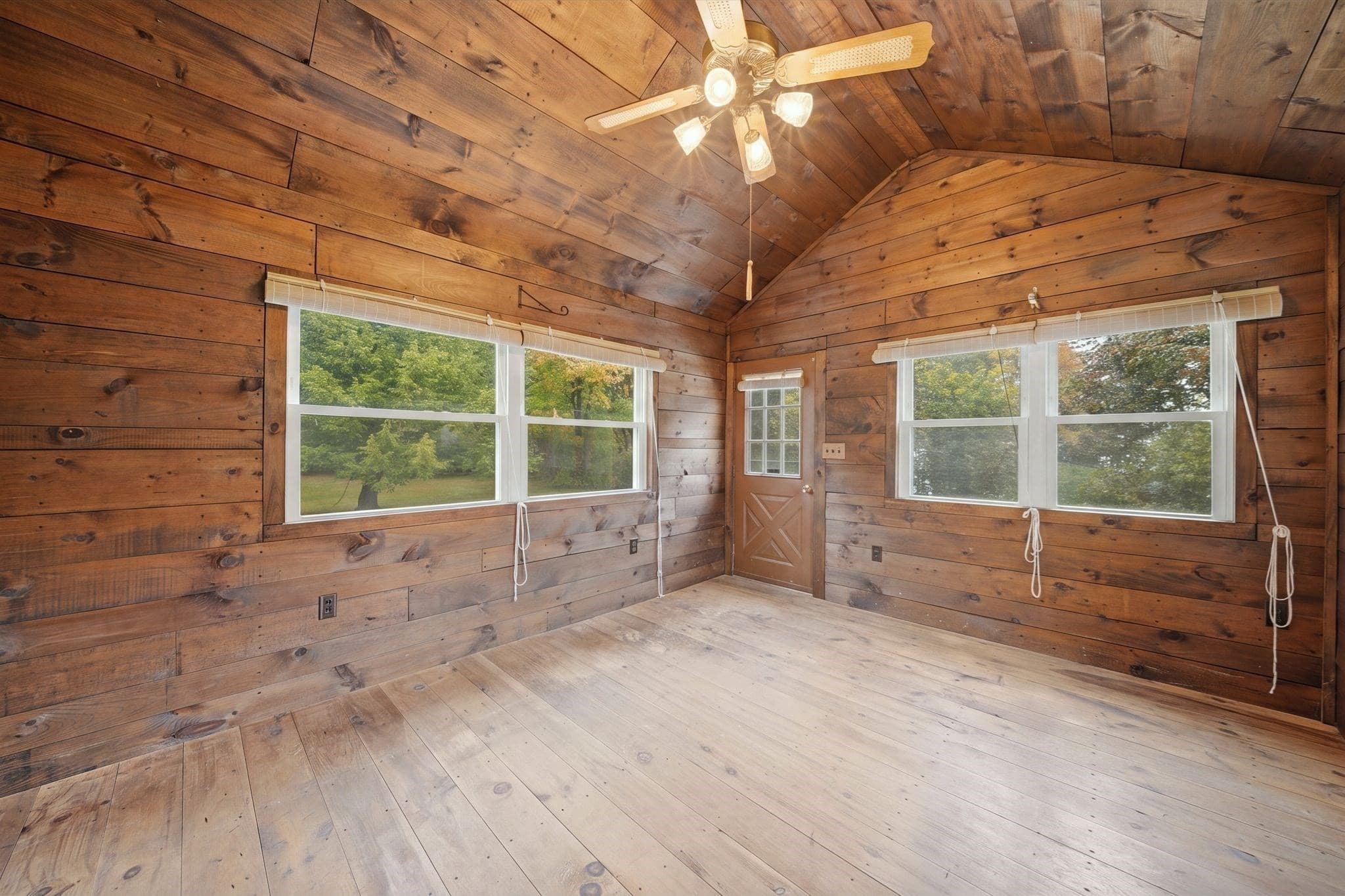 Single Family Residence at 15 Regis Rd, Tewksbury MA 01876, Tewksbury, photo 12 of 42
