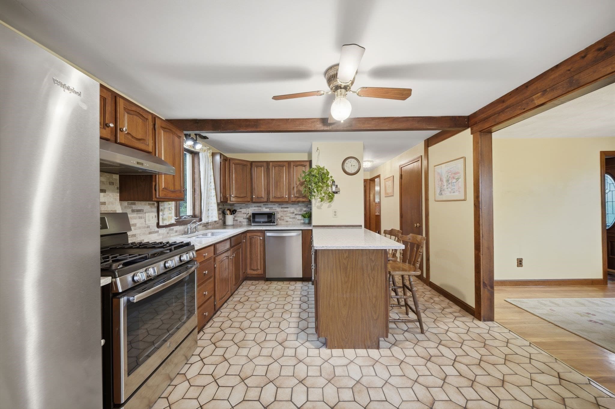 Single Family Residence at 15 Regis Rd, Tewksbury MA 01876, Tewksbury, photo 8 of 42