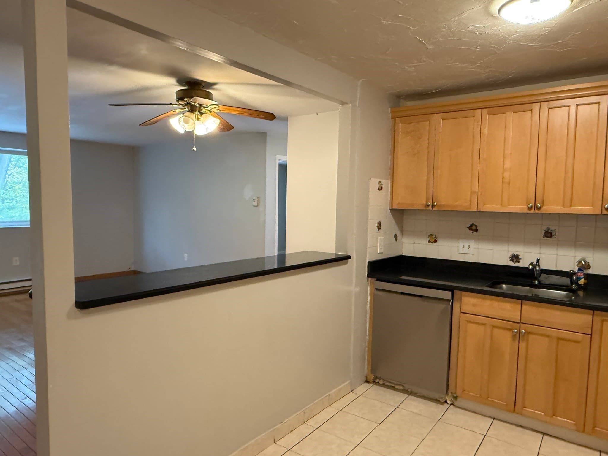 Condominium at 15 Weld St # 46, Framingham MA 01702, photo 6 of 18