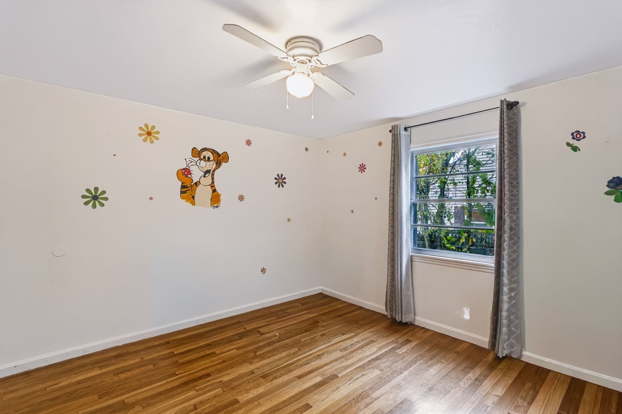 Single Family Residence at 119 Bacon Rd, Springfield MA 01119, photo 17 of 28