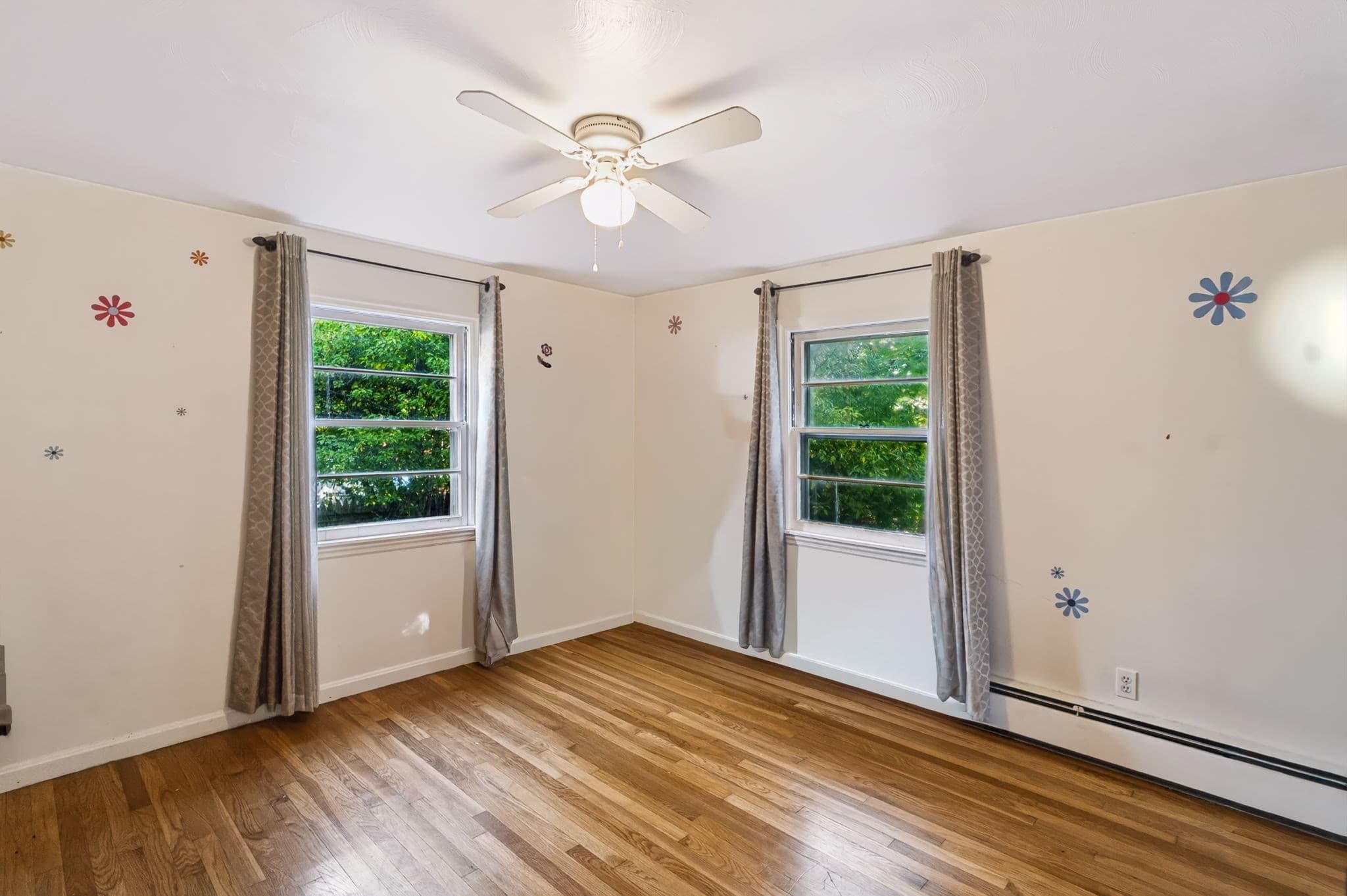 Single Family Residence at 119 Bacon Rd, Springfield MA 01119, photo 19 of 28