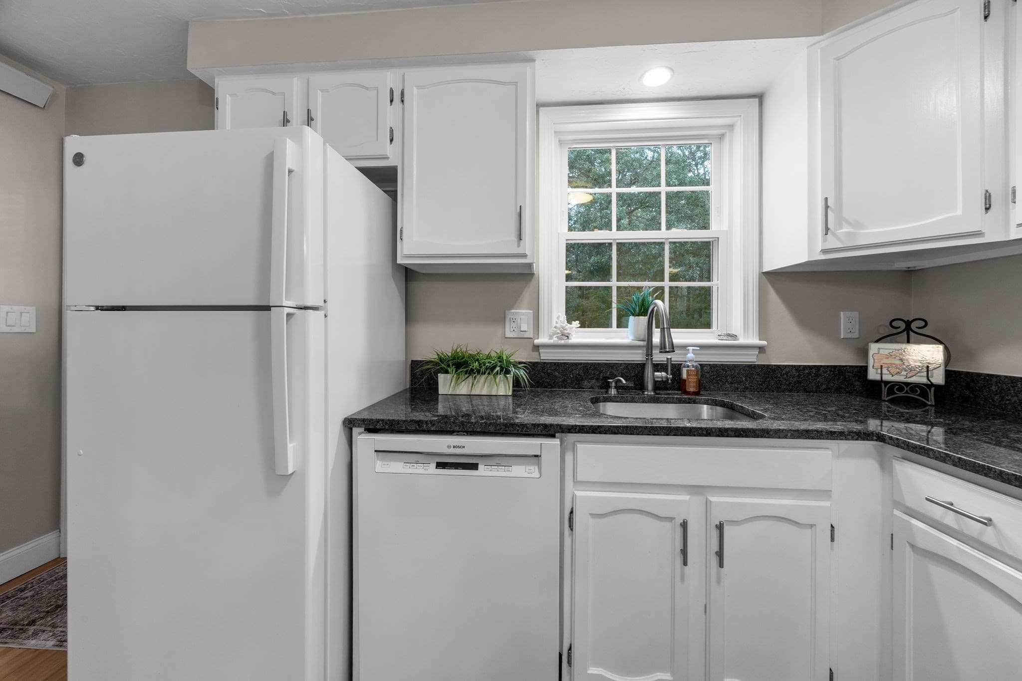 Condominium at 248 Camp St # P4, Yarmouth MA 02673, photo 4 of 26