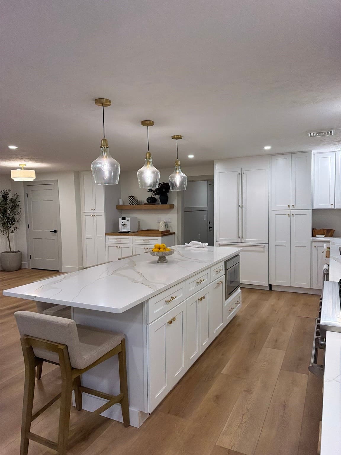 Single Family Residence at 91 Hartwell Ave, Littleton MA 01460, photo 4 of 32