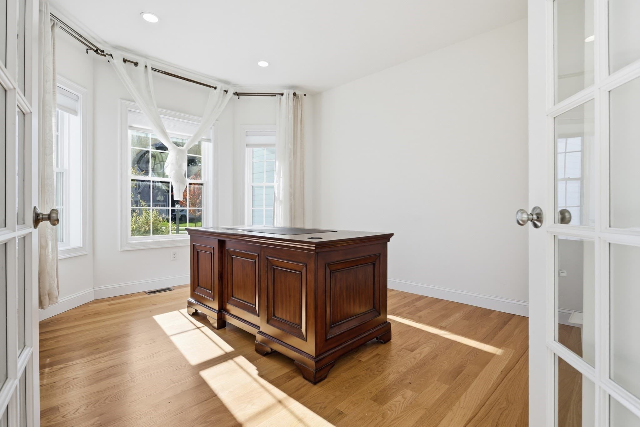 Single Family Residence at 27 Mcintosh Ln, Littleton MA 01460, photo 15 of 41