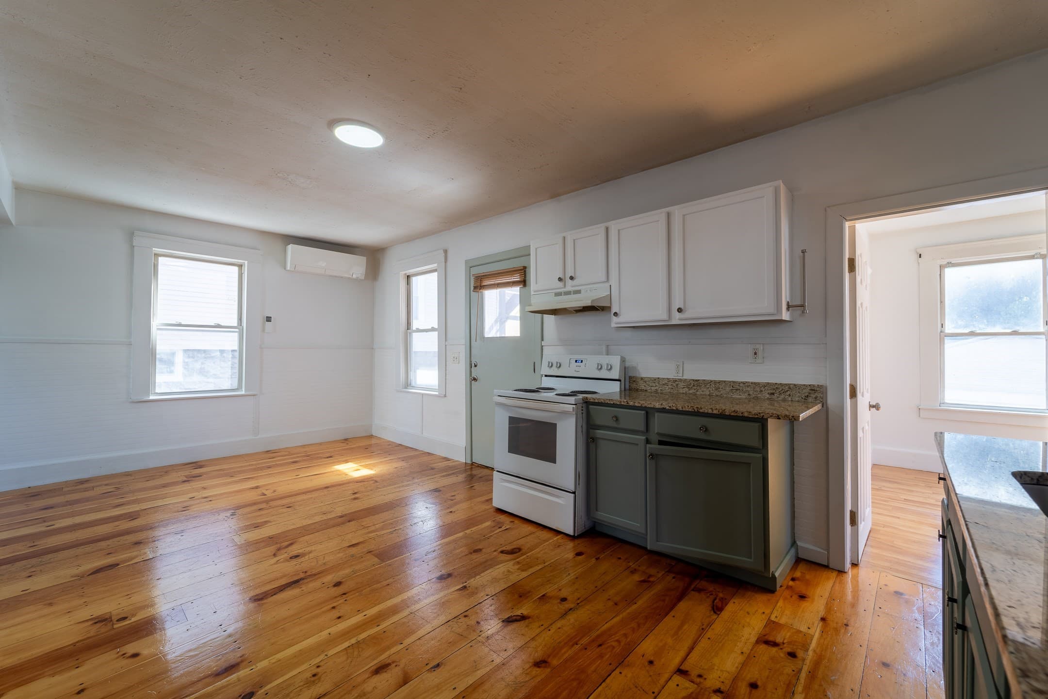 Multi Family at 12 Chrome St, Worcester MA 01604, Worcester, photo 12 of 35