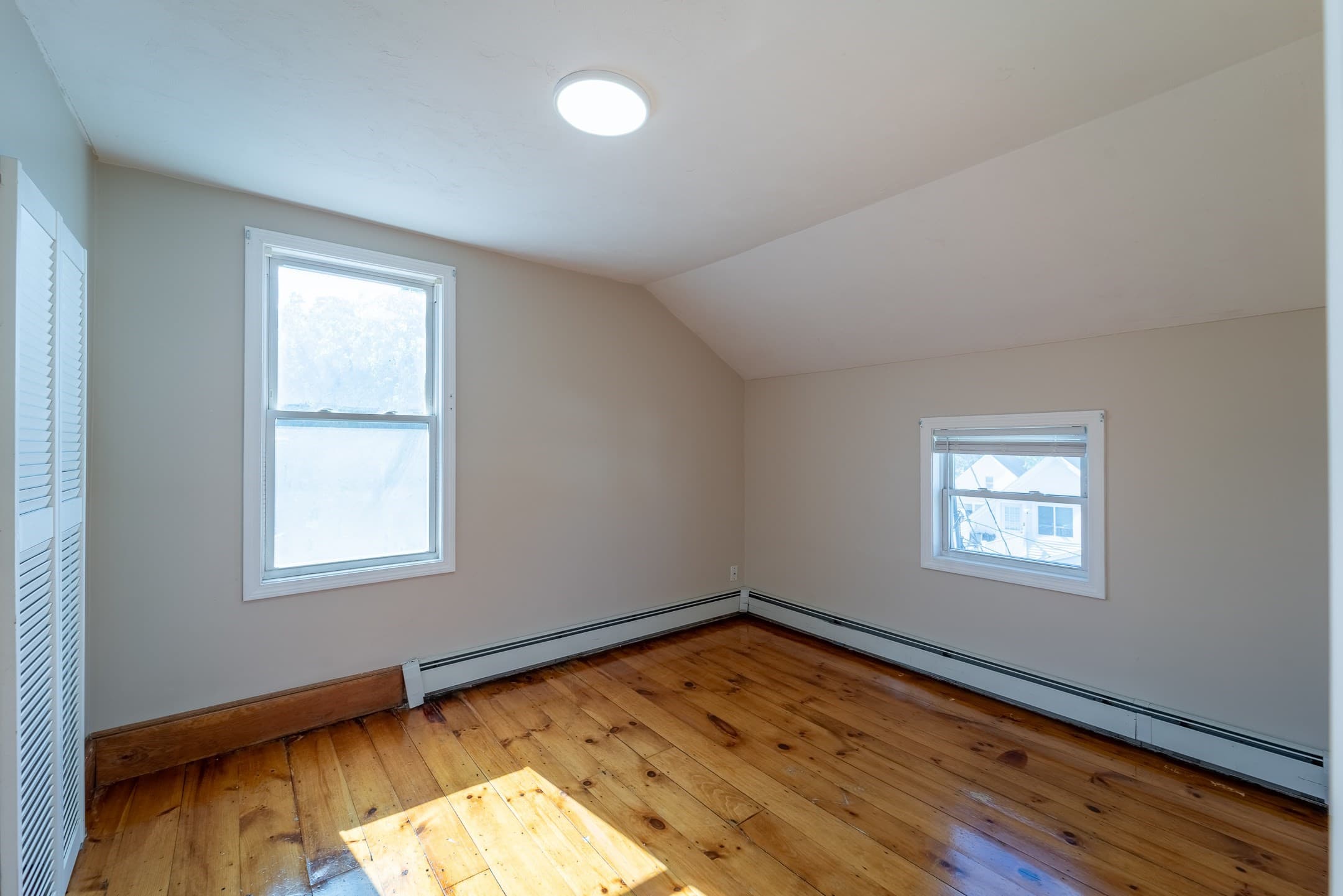 Multi Family at 12 Chrome St, Worcester MA 01604, Worcester, photo 26 of 35