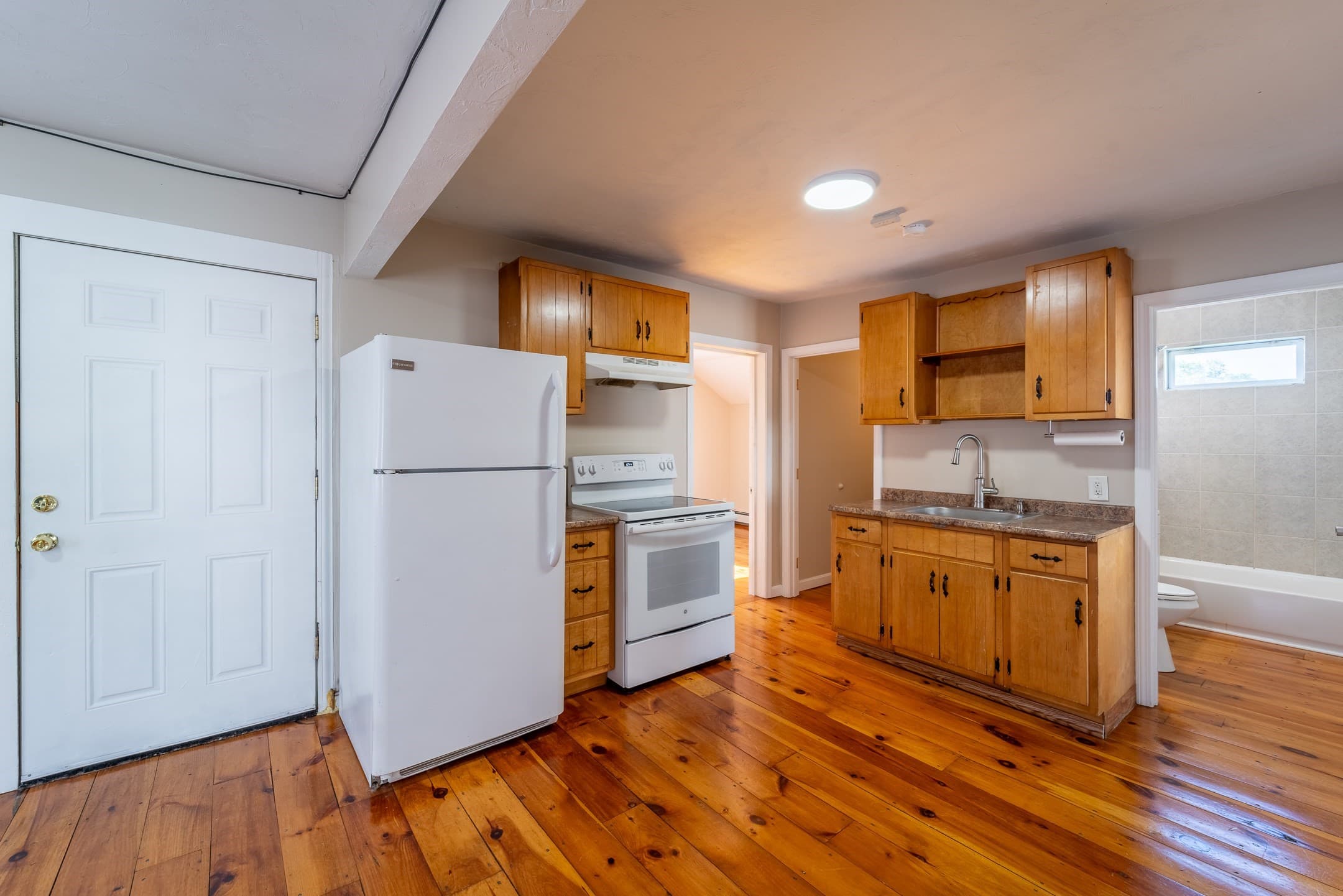 Multi Family at 12 Chrome St, Worcester MA 01604, Worcester, photo 22 of 35
