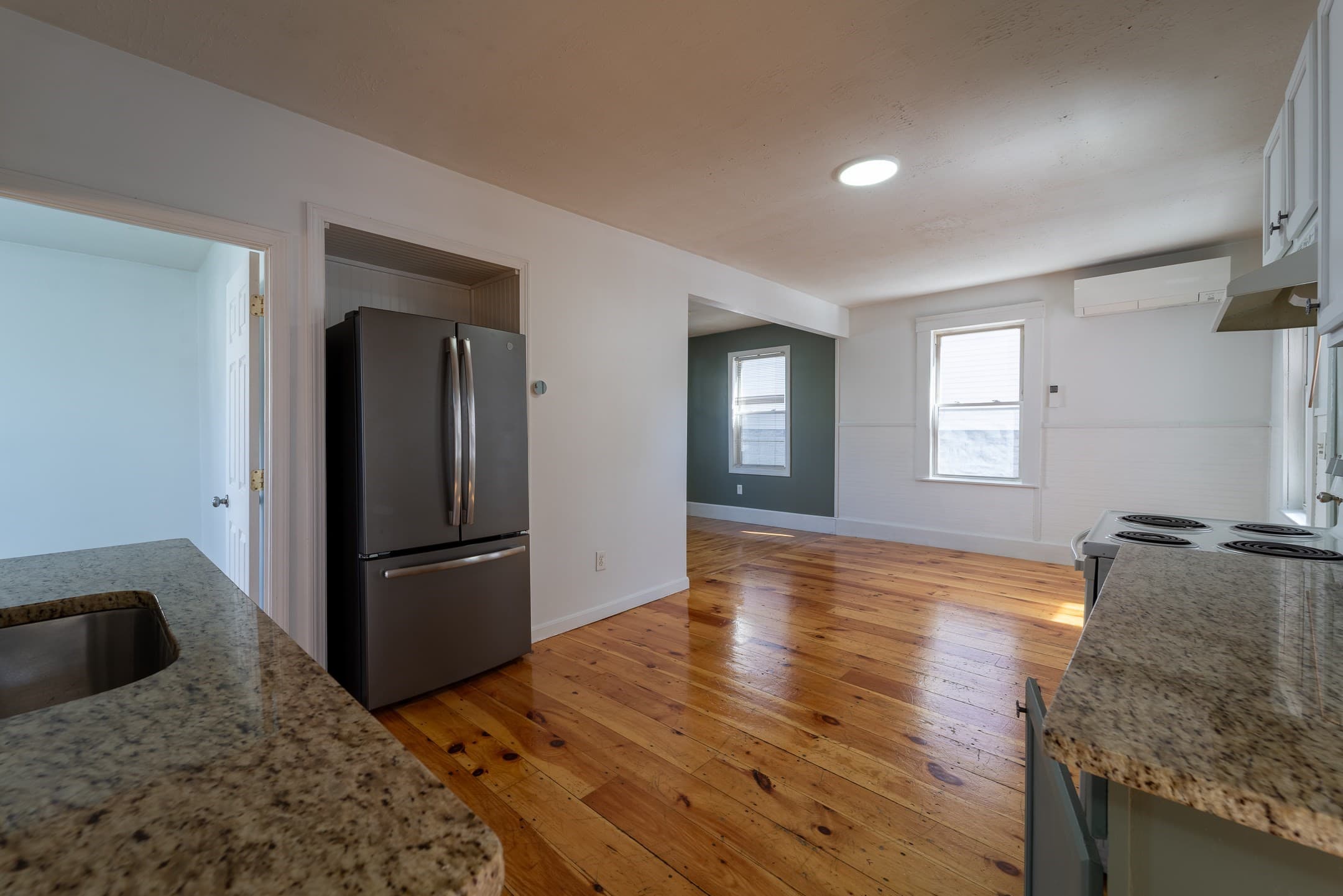 Multi Family at 12 Chrome St, Worcester MA 01604, Worcester, photo 11 of 35
