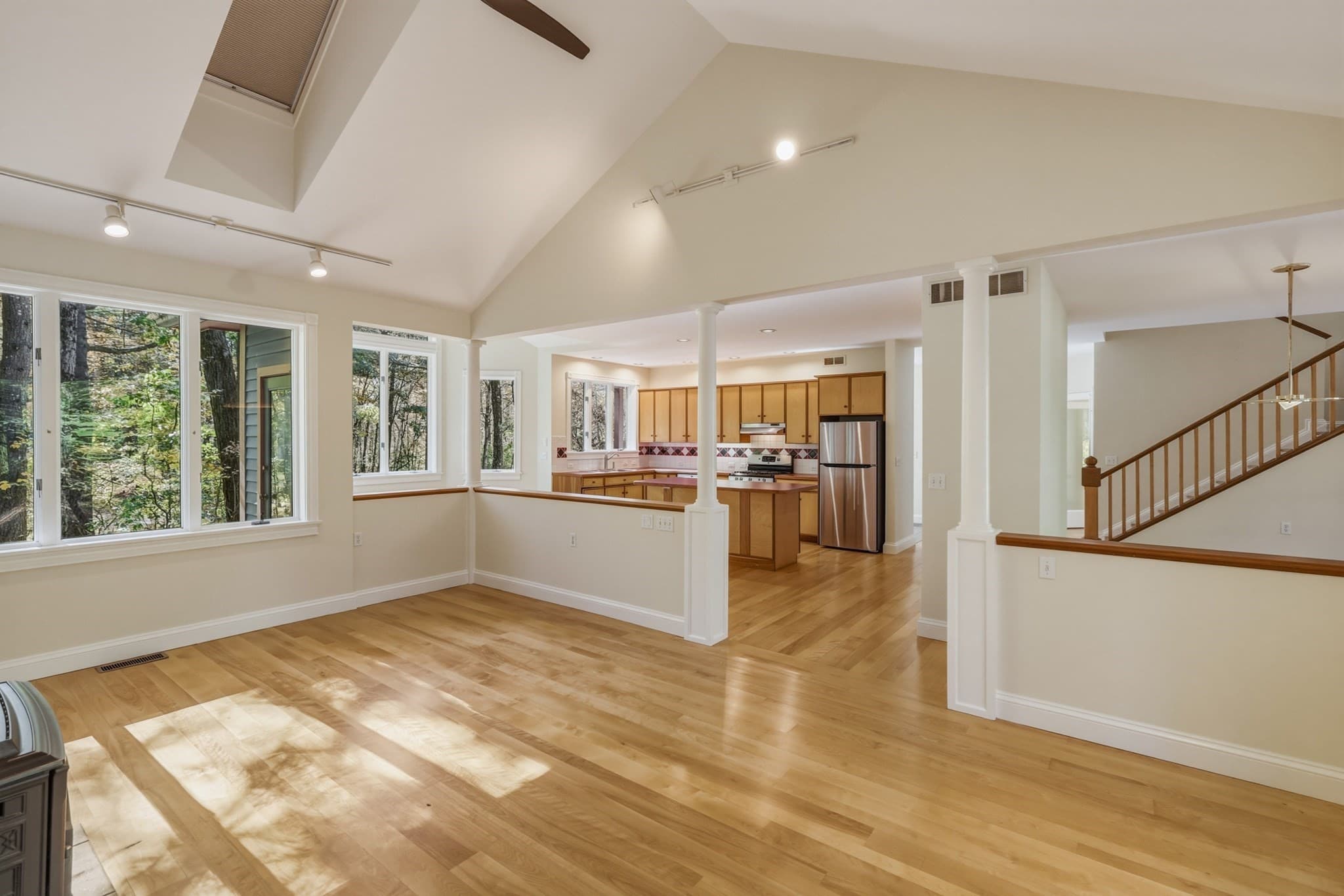 Single Family Residence at 521 Old Farm Rd, Amherst MA 01002, photo 6 of 40