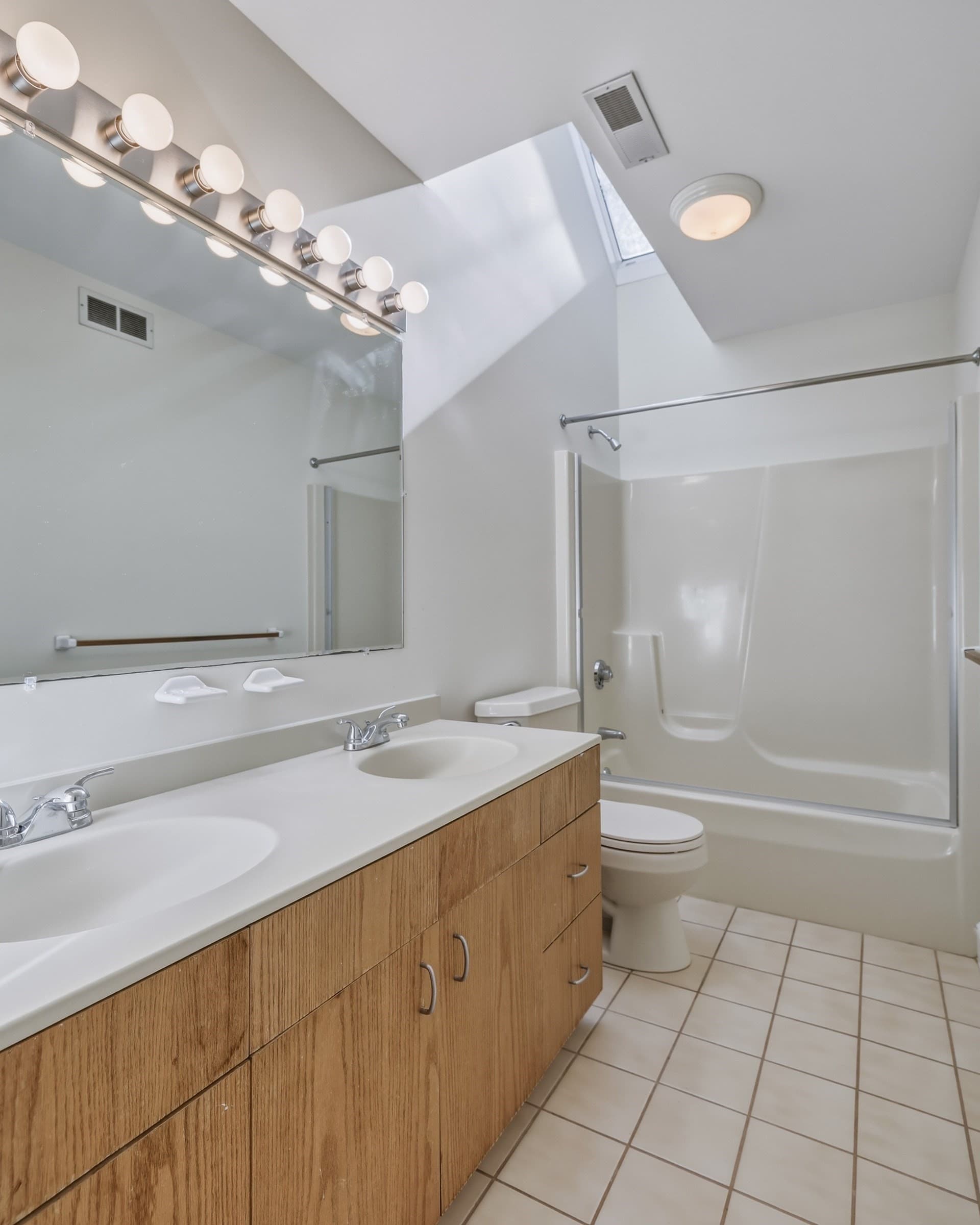 Single Family Residence at 521 Old Farm Rd, Amherst MA 01002, photo 33 of 40