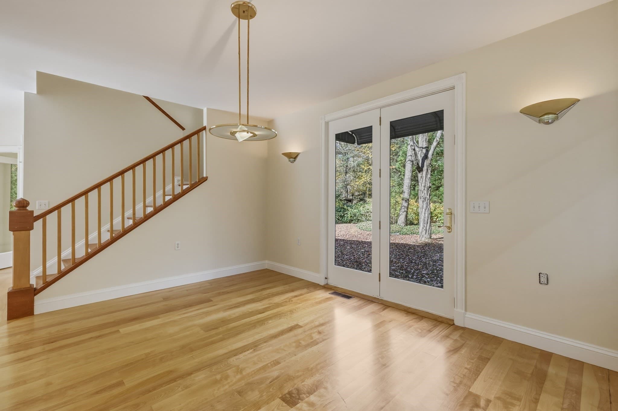 Single Family Residence at 521 Old Farm Rd, Amherst MA 01002, photo 15 of 40