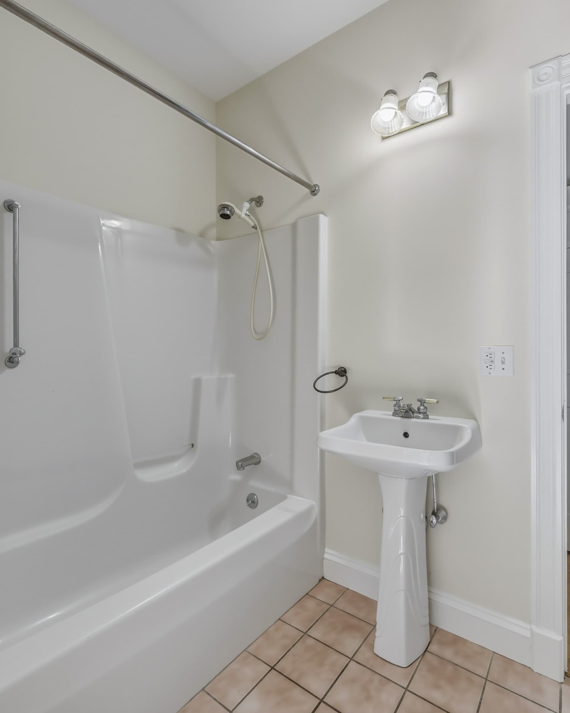 Single Family Residence at 521 Old Farm Rd, Amherst MA 01002, photo 21 of 40