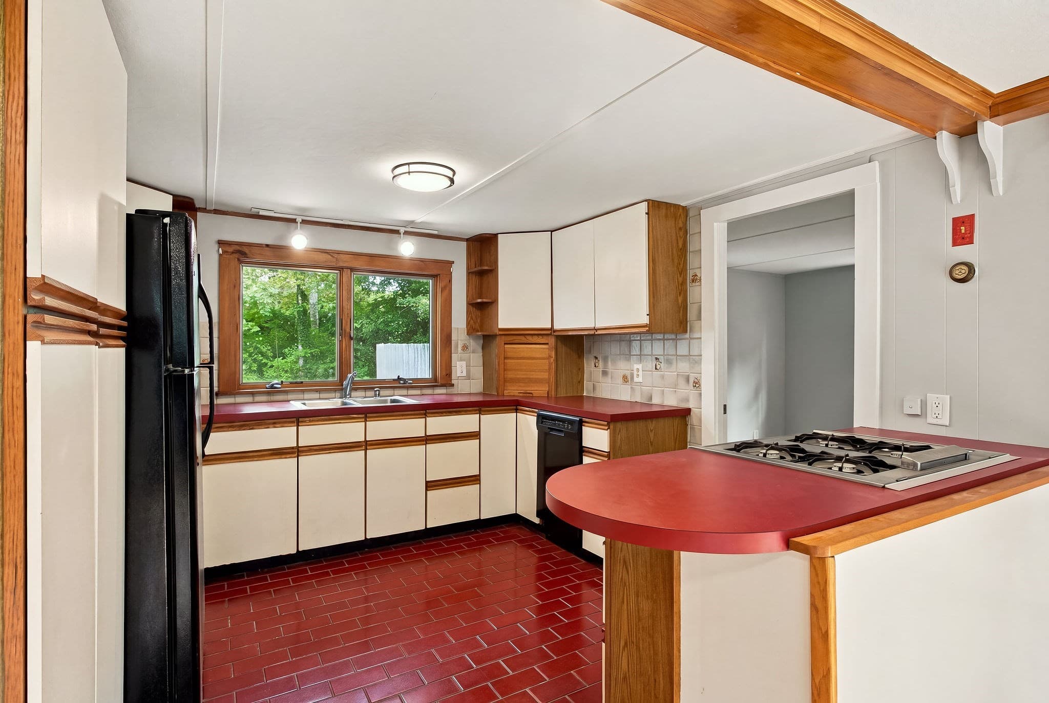 Single Family Residence at 16 Lakeside Dr, Barnstable MA 02648, photo 27 of 41