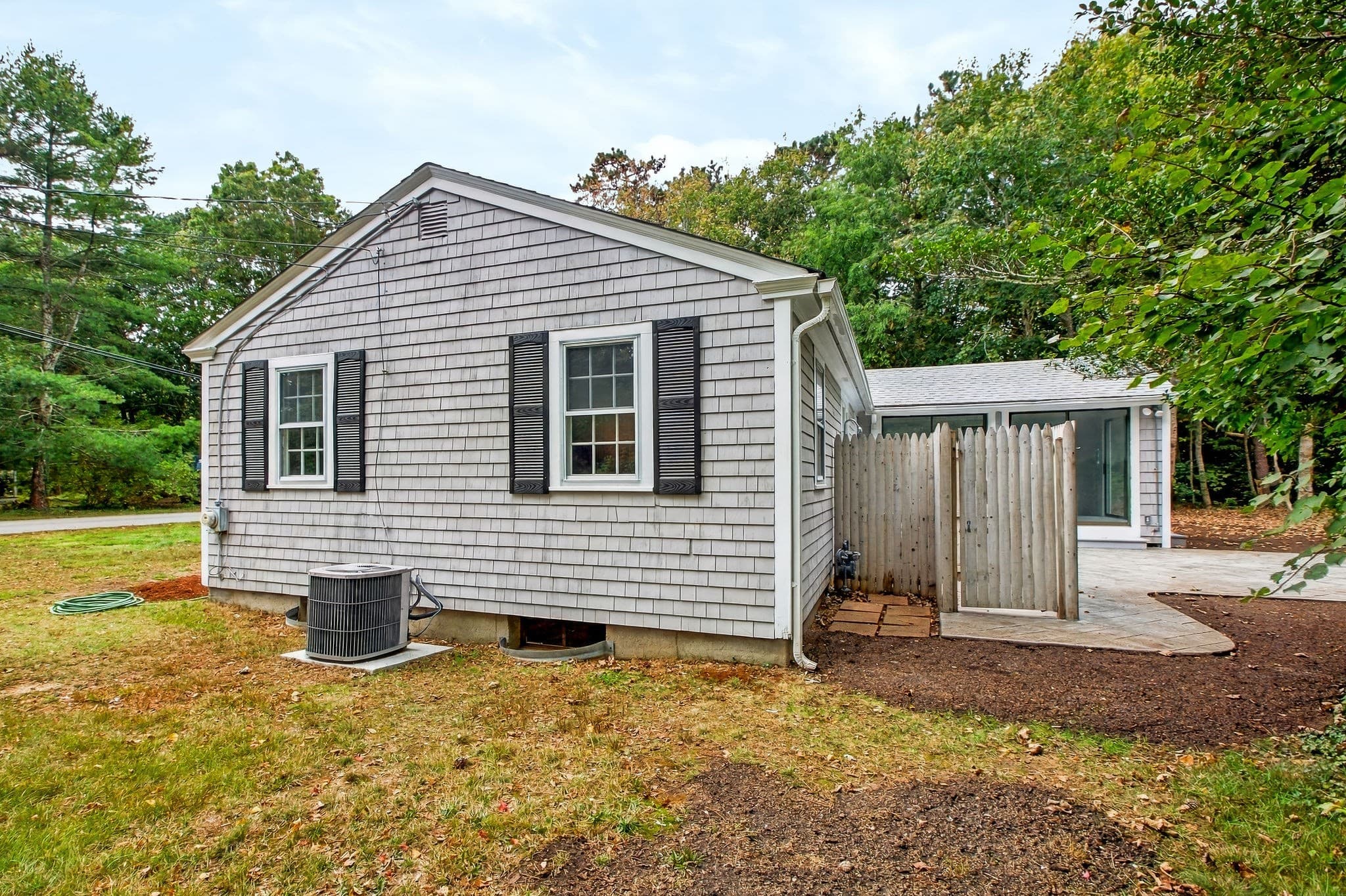 Single Family Residence at 16 Lakeside Dr, Barnstable MA 02648, photo 13 of 41